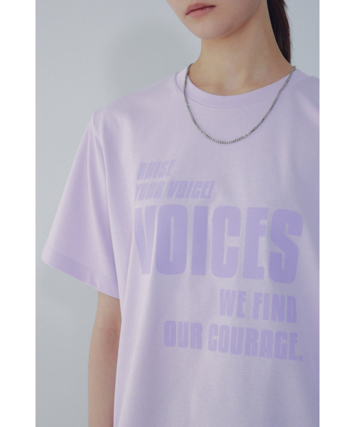 보브(VOICE OF VOICES) 후로피 프린트 레귤러 핏 티셔츠_바이올렛 7156240006