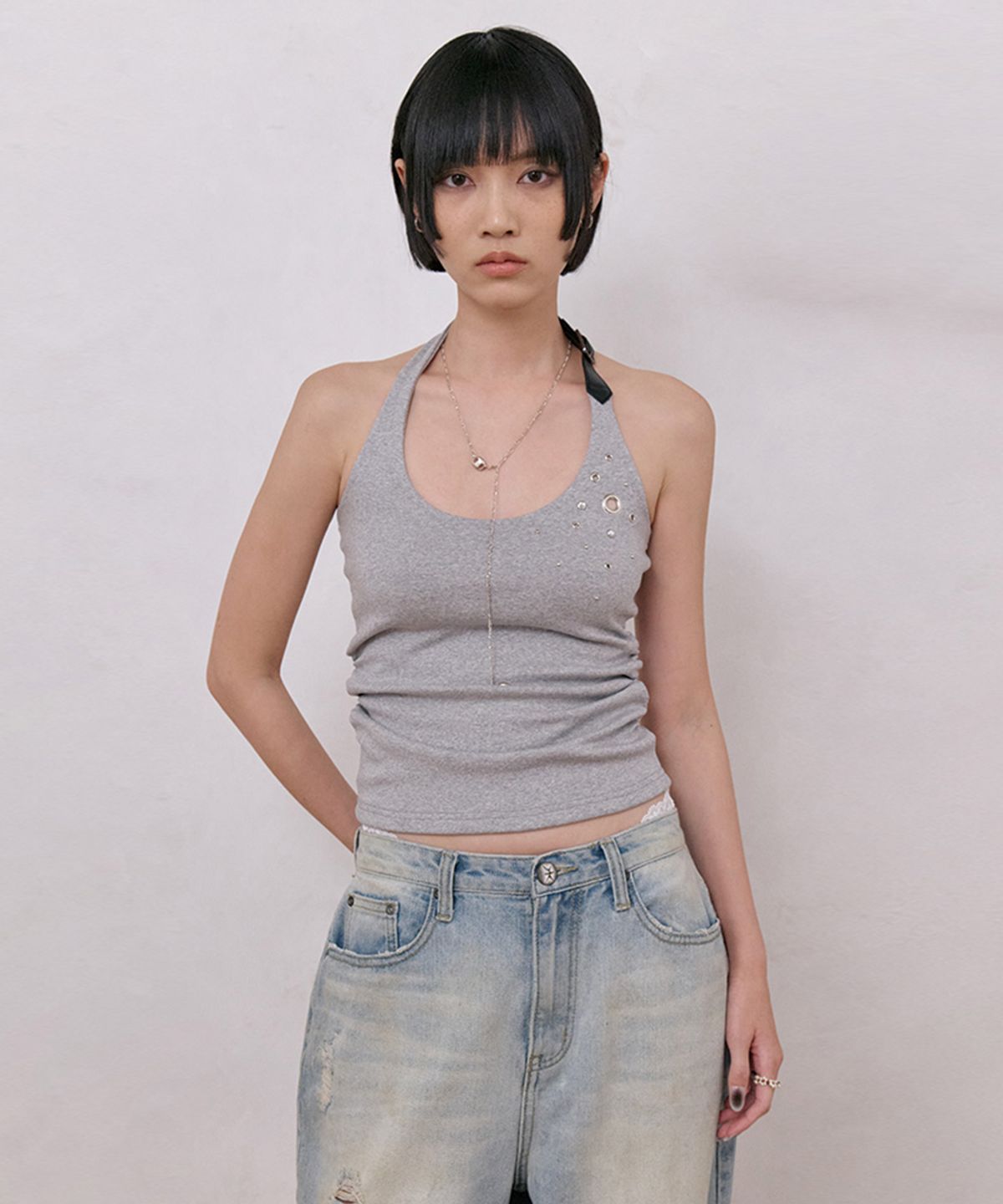 노 엑스트라 터치(NO EXTRA TOUCH) Eyelet Belted Halterneck Shirred Top (Melange Grey) / 26SPSL001MG