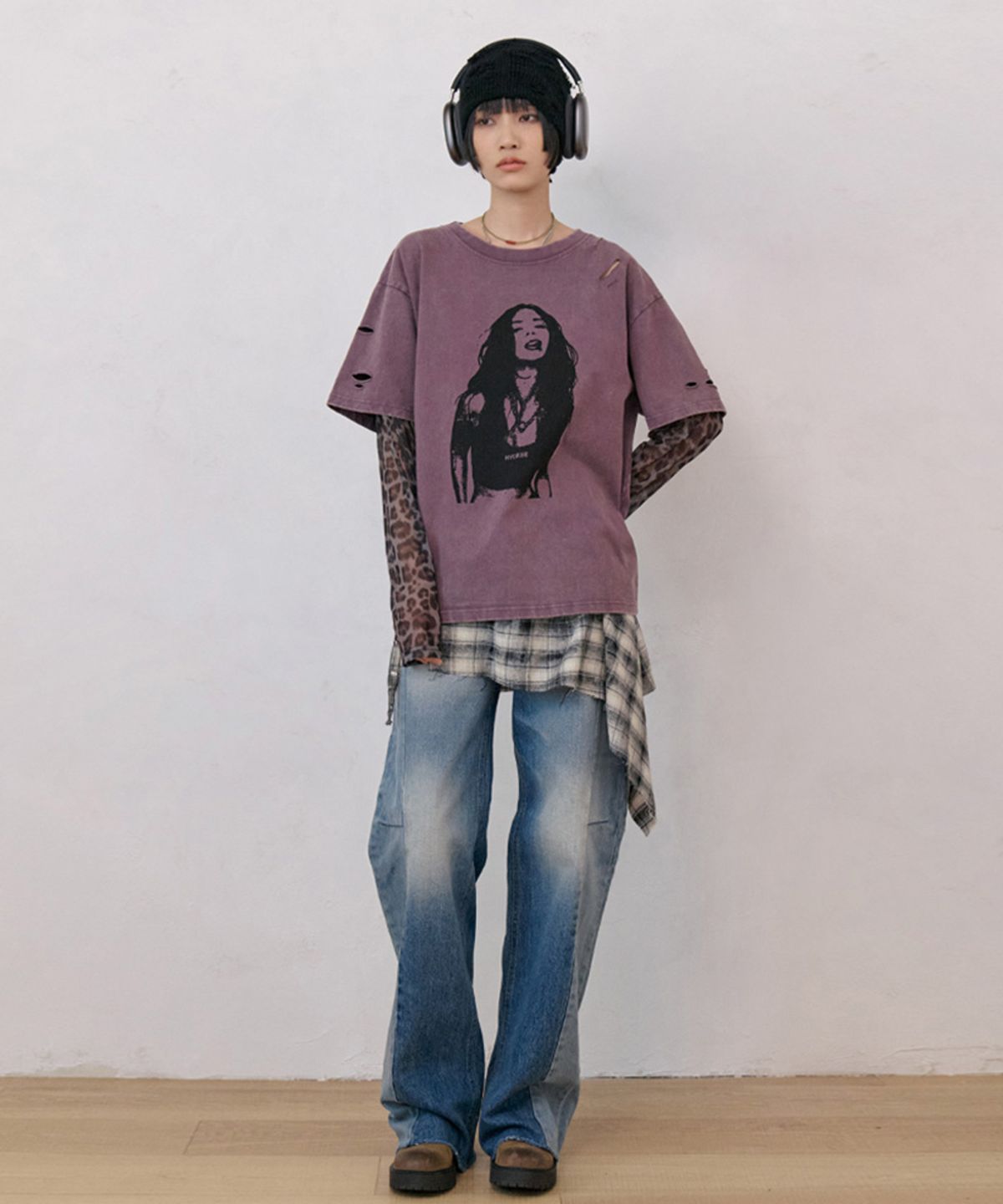 노 엑스트라 터치(NO EXTRA TOUCH) Curved Straight Panel Denim Pants (Mid Blue)_26SPPT003MB