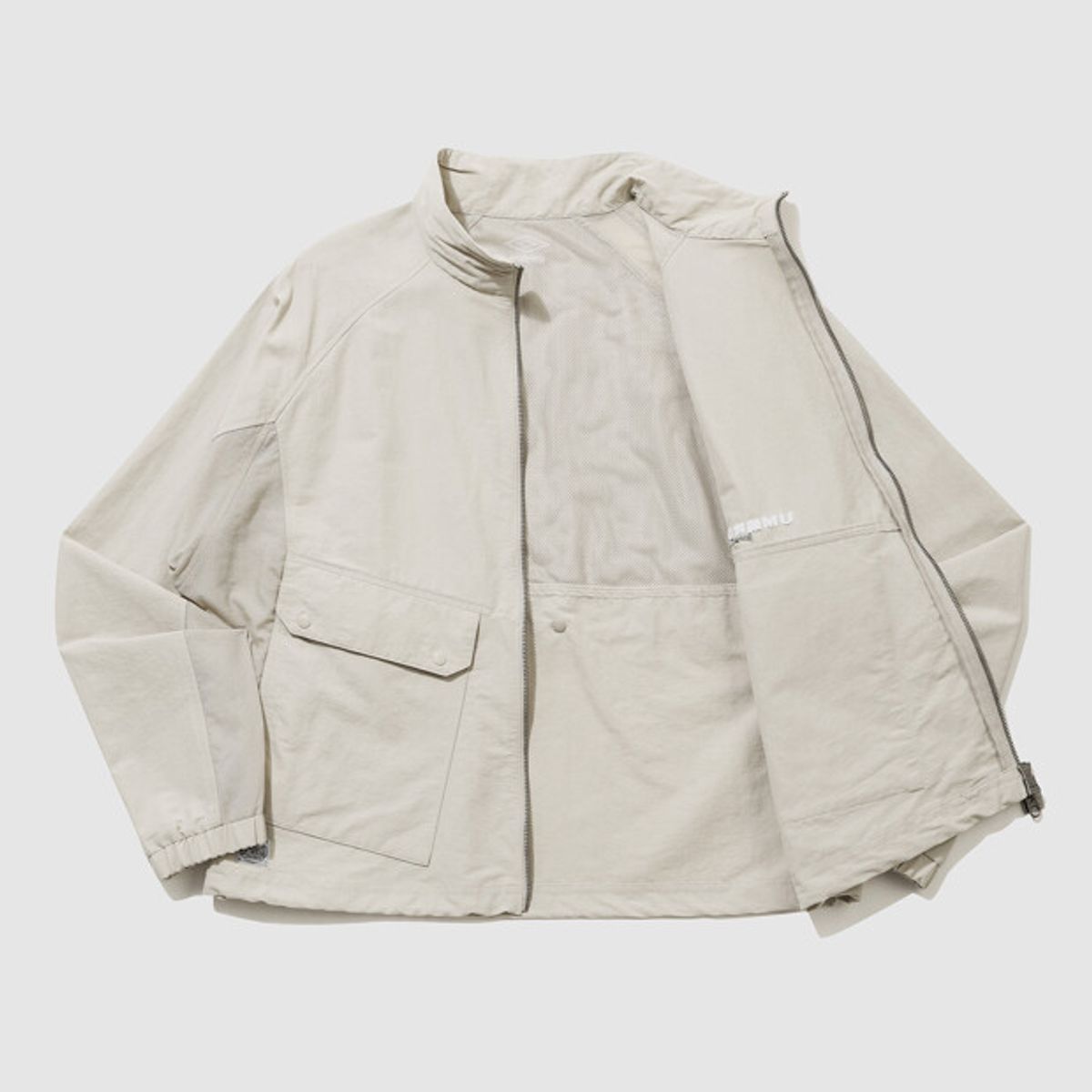 엄브로(UMBRO) 린넨라이크 우먼스 스탠넥 바람막이 자켓 베이지 UR122CJK36