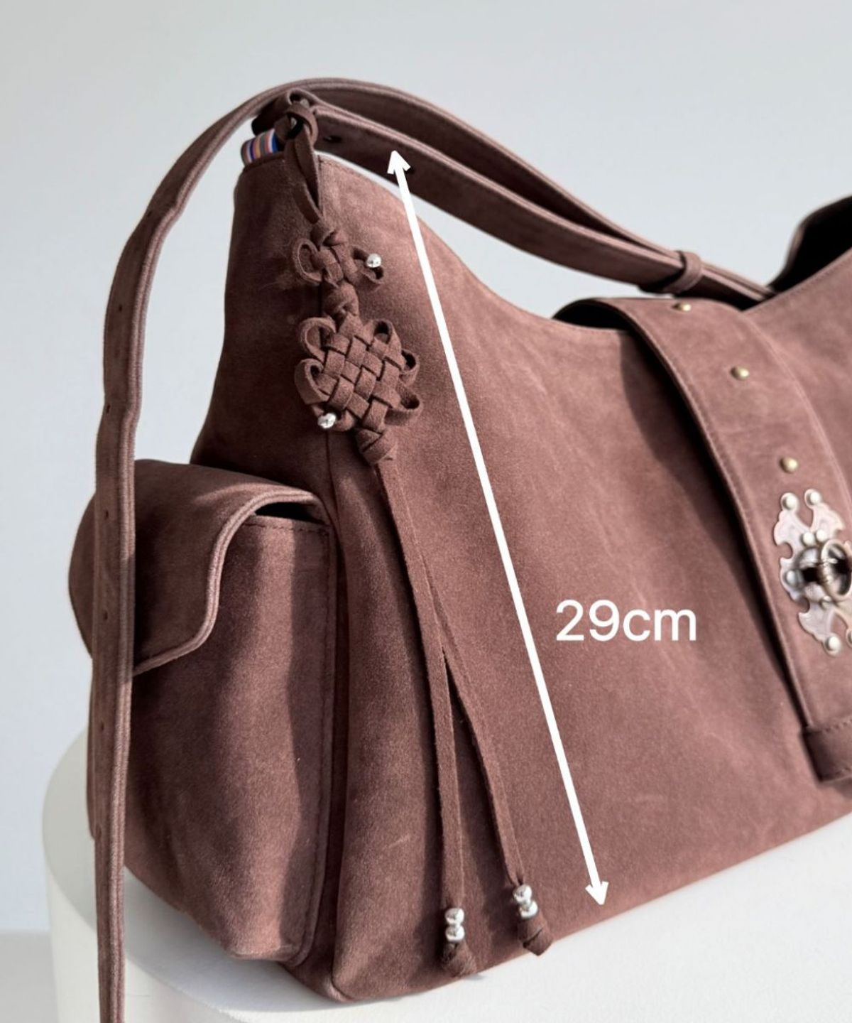칠 하나 투 구육(71TO96) 스웨이드 화접매듭키링,Suede Hwa-jeop Knot Keyring (2 Color)