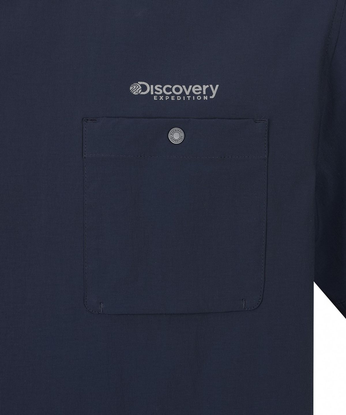 디스커버리 익스페디션(DISCOVERY EXPEDITION) 남성 프레시벤트 가슴포켓 우븐 반팔티셔츠 (D/INDIGO)