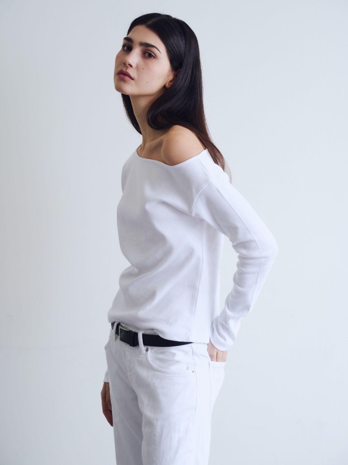 웨이브유니온(WAVE UNION) One shoulder Soft rib Long sleeve top White