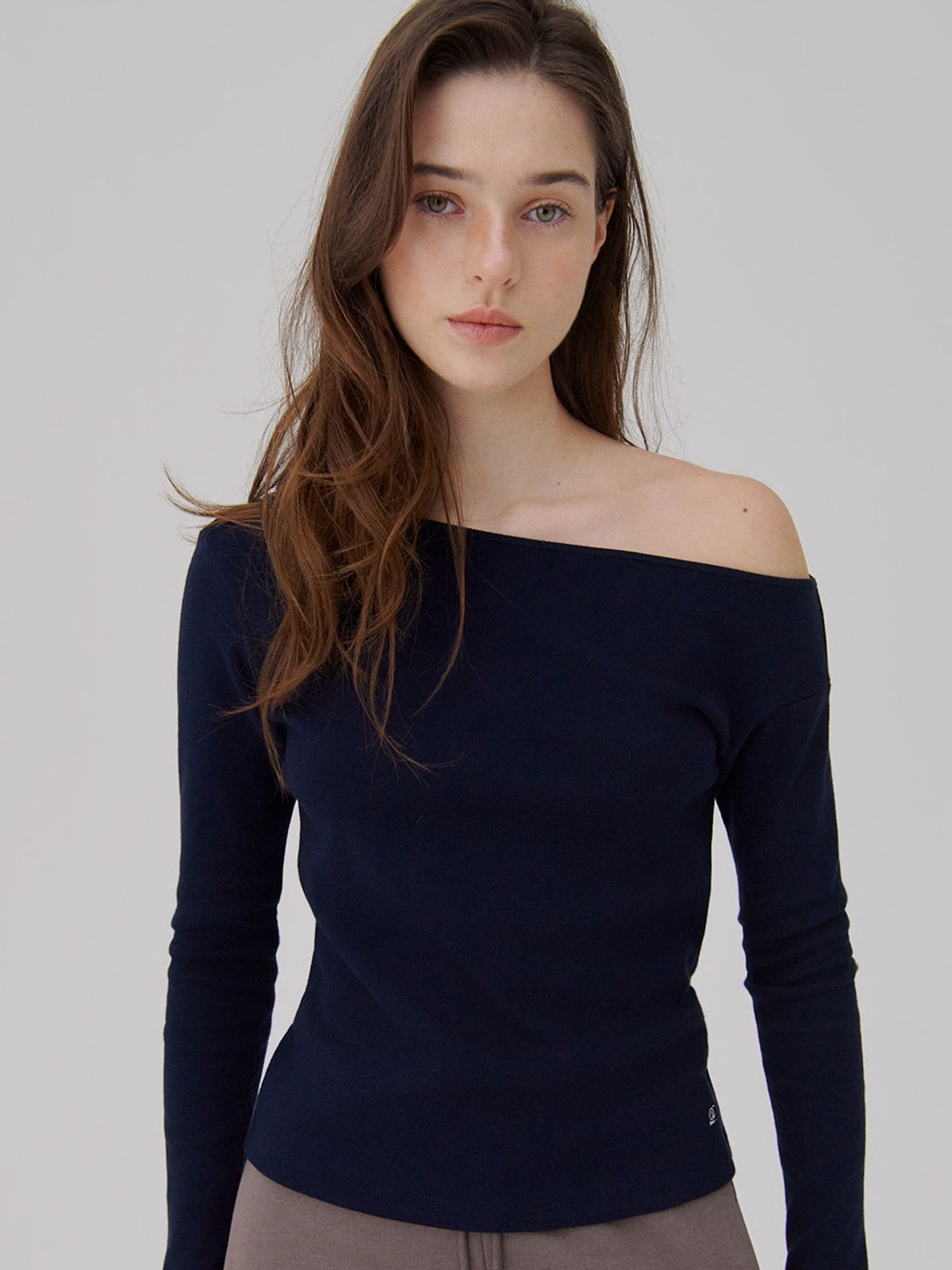 웨이브유니온(WAVE UNION) One shoulder Soft rib Long sleeve top Navy