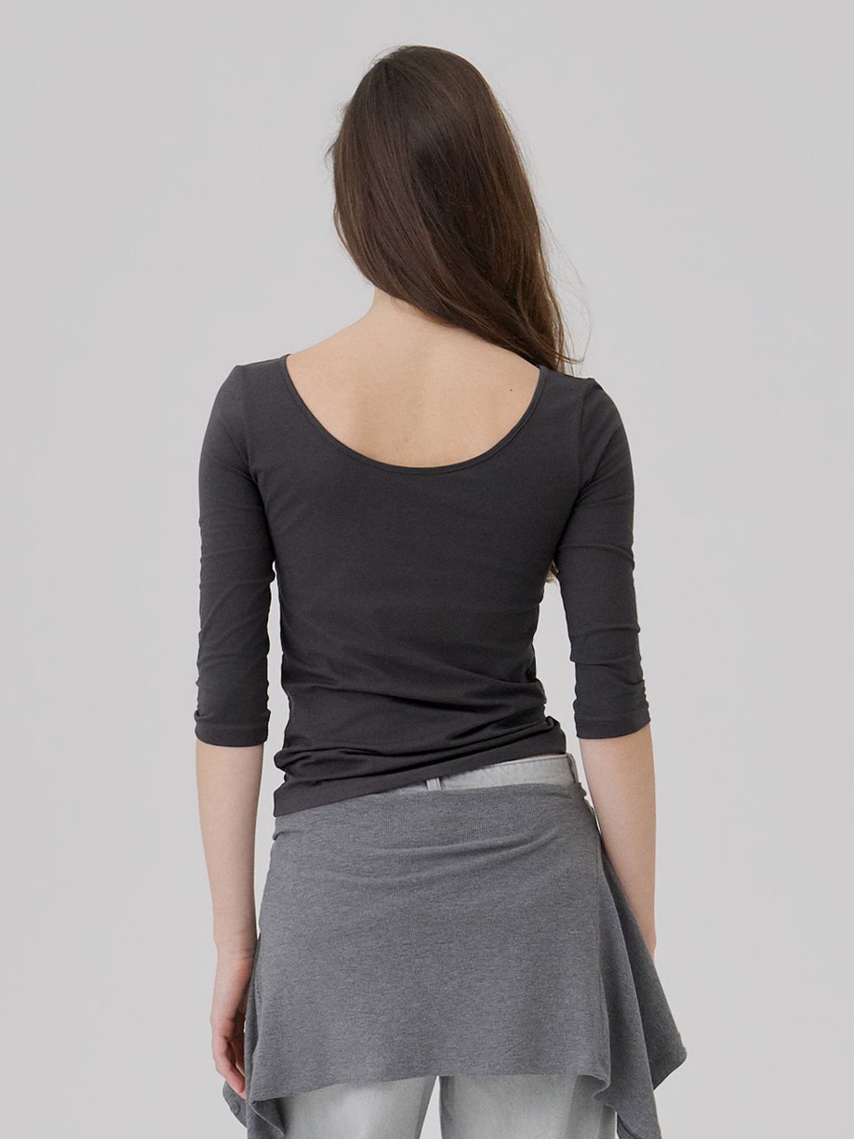 웨이브유니온(WAVE UNION) Convertible Three-quarter sleeve top Charcoal