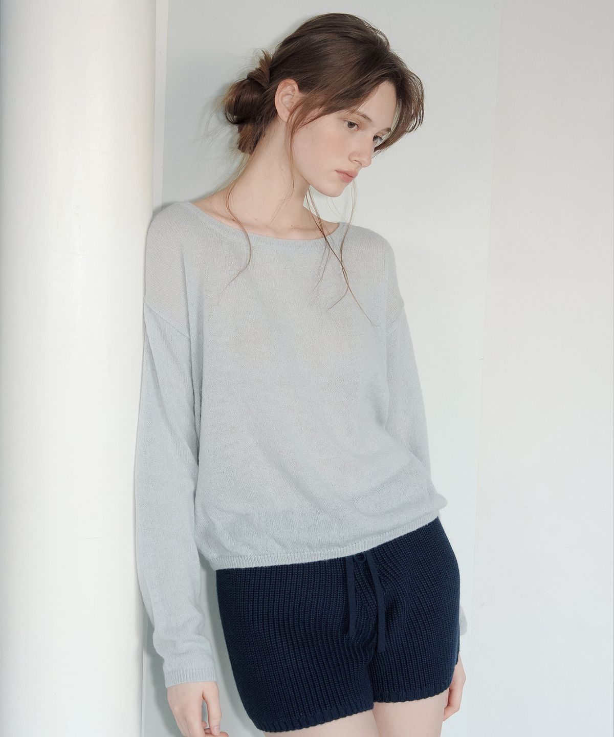 레테라(LETTERA) Soft Curve Off-Shoulder Knit
