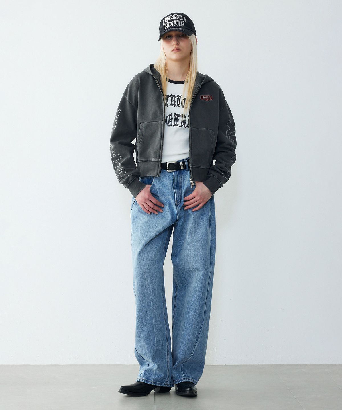 할리데이비슨 컬렉션스®(HARLEY-DAVIDSON COLLECTIONS®) [여성] 피그먼트 크롭 후드 짚업 다크 그레이_HH26109001