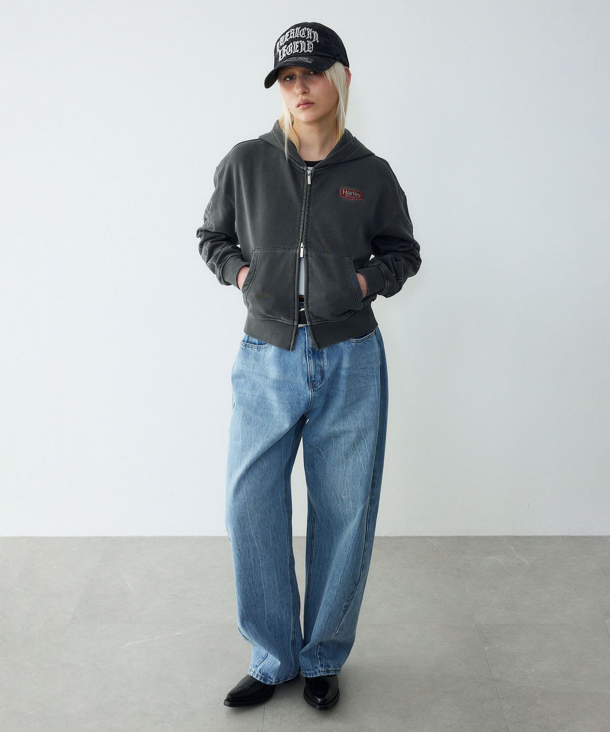 할리데이비슨 컬렉션스®(HARLEY-DAVIDSON COLLECTIONS®) [여성] 피그먼트 크롭 후드 짚업 다크 그레이_HH26109001
