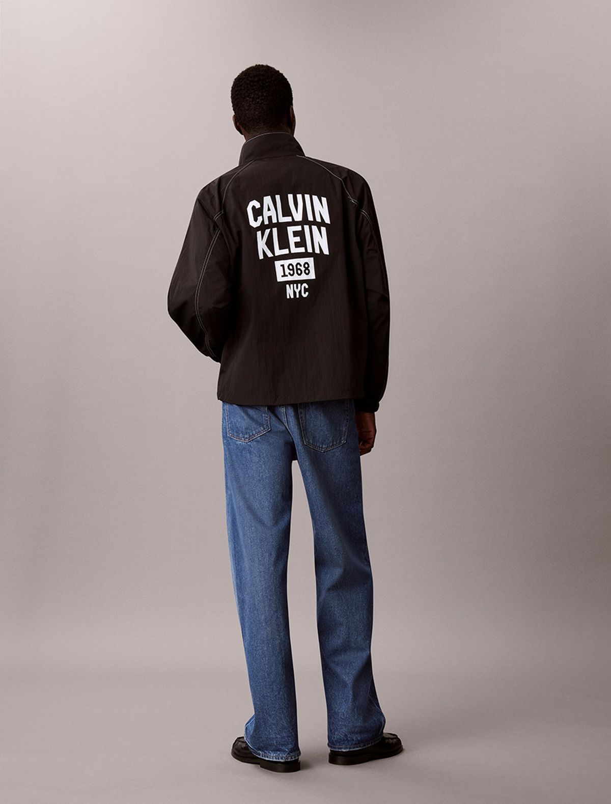 캘빈클라인 진(CALVIN KLEIN JEANS) 인더시티 콘트라스트 스티치 윈드브레이커 블랙 4RF523G UB1