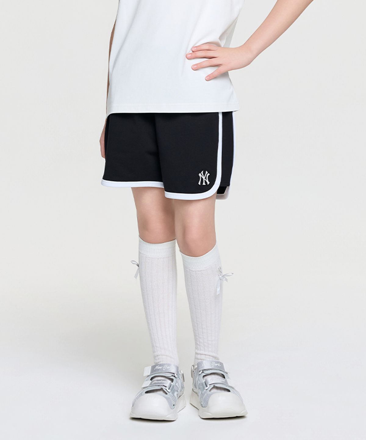 엠엘비 키즈(MLB KIDS) 베이직 여아 스몰로고 돌핀 팬츠 NY (Black)