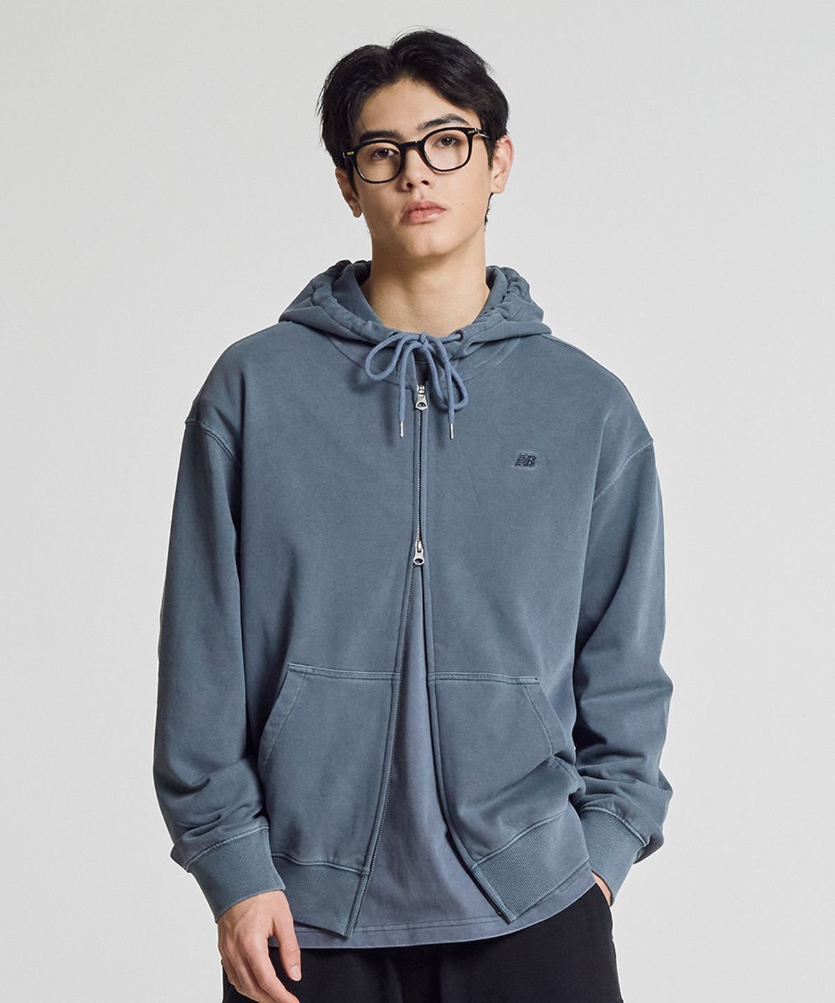 뉴발란스(NEW BALANCE) NBMDG21413 / UNI 에센셜 썸머 경량 다잉 후드집업 (DARK BLUE)
