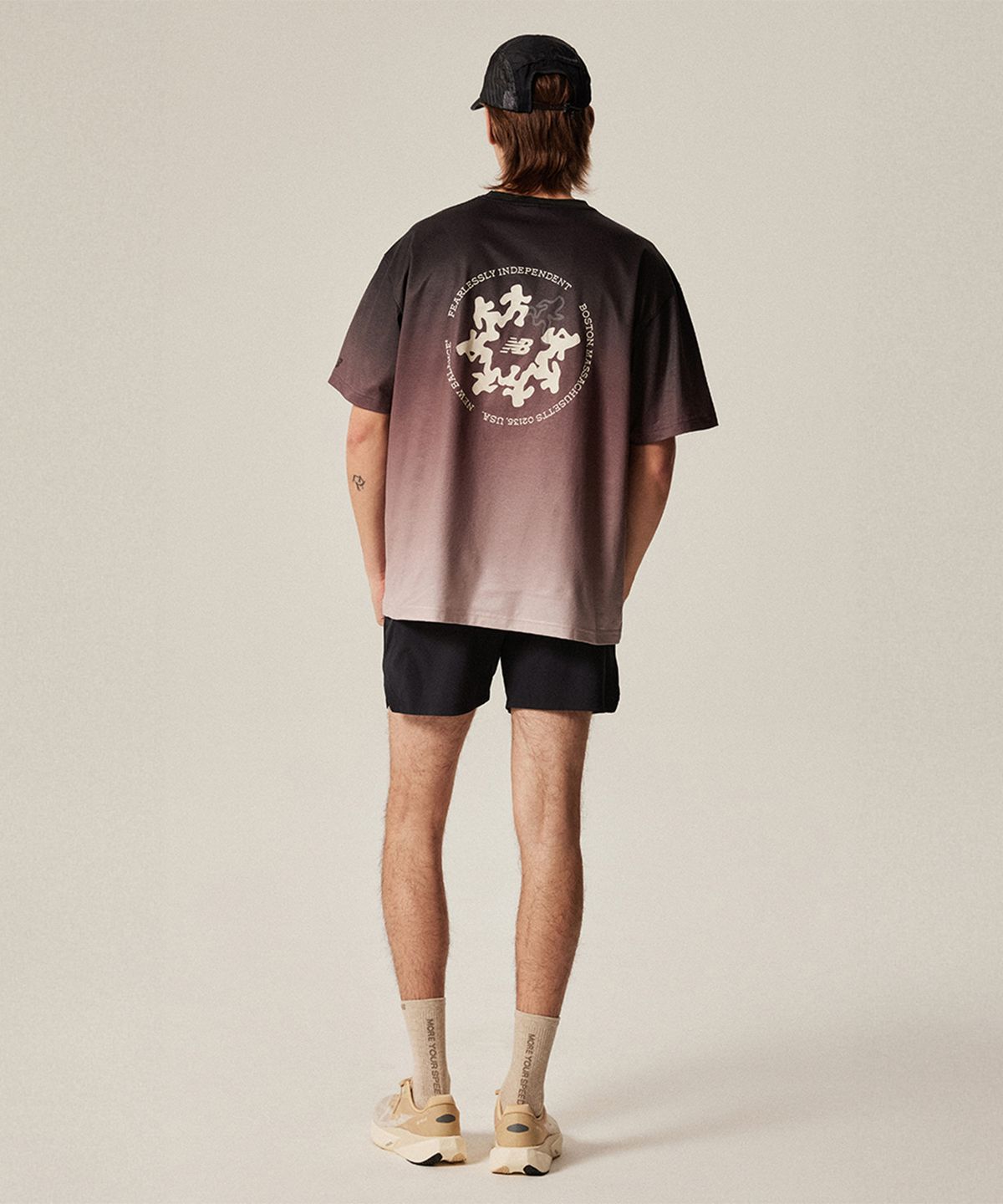 뉴발란스(NEW BALANCE) NBNEG25413 / UNI RC FROZEN 런앤노바 반팔티 (BROWN)