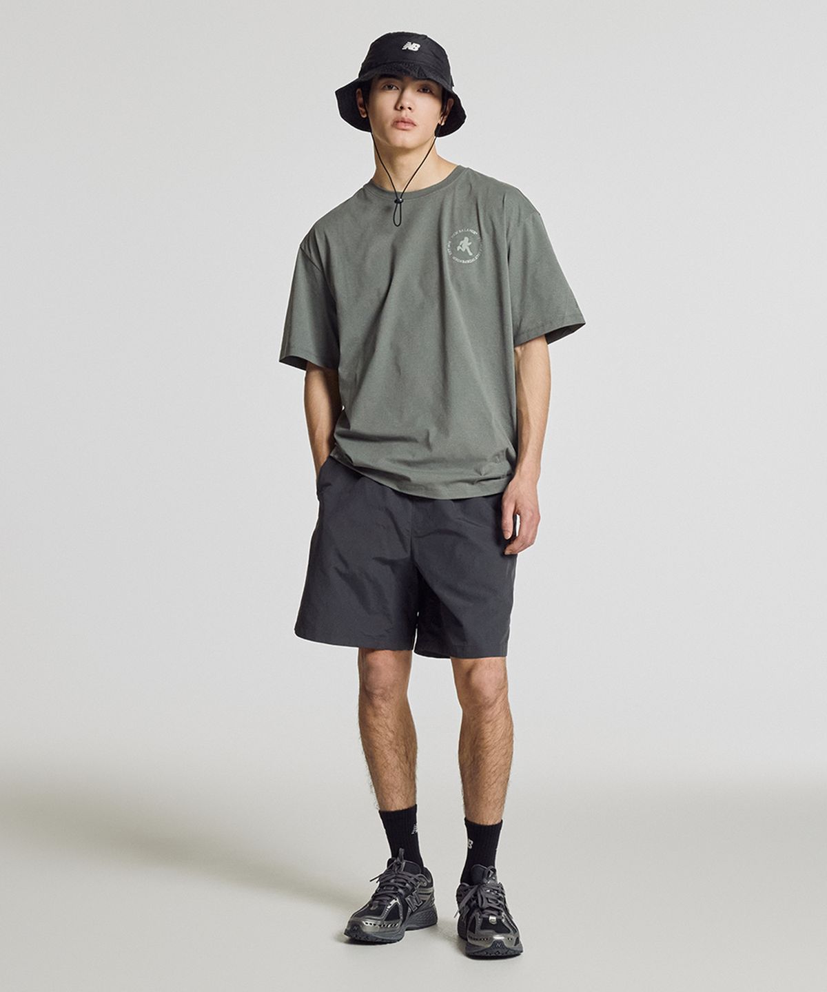 뉴발란스(NEW BALANCE) NBNEG25413 / UNI RC FROZEN 런앤노바 반팔티 (KHAKI)