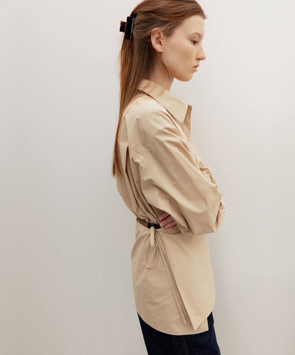 르메메(LEMEME) Aube Scarf-Wrap Shirt Beige