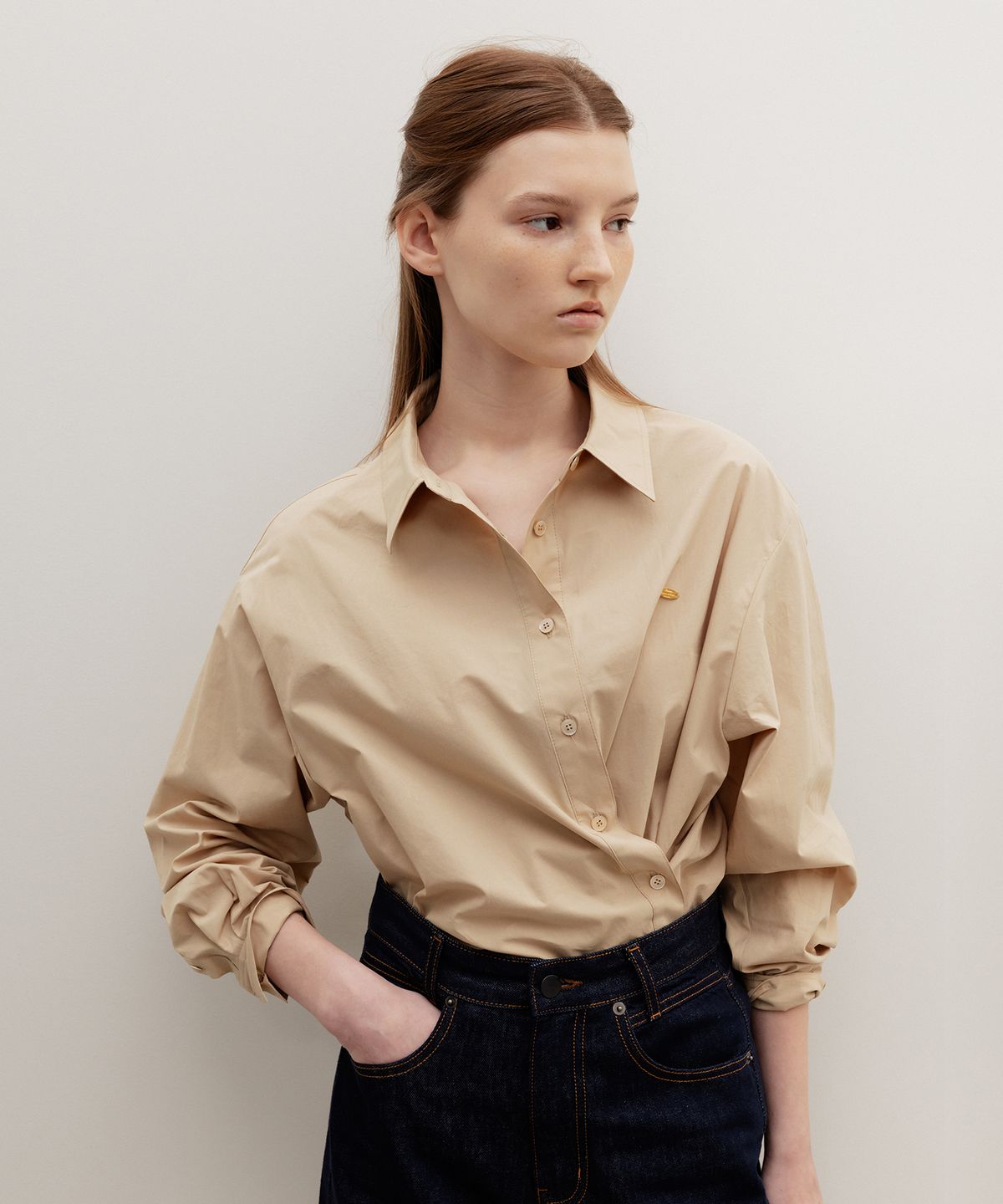 르메메(LEMEME) Aube Scarf-Wrap Shirt Beige