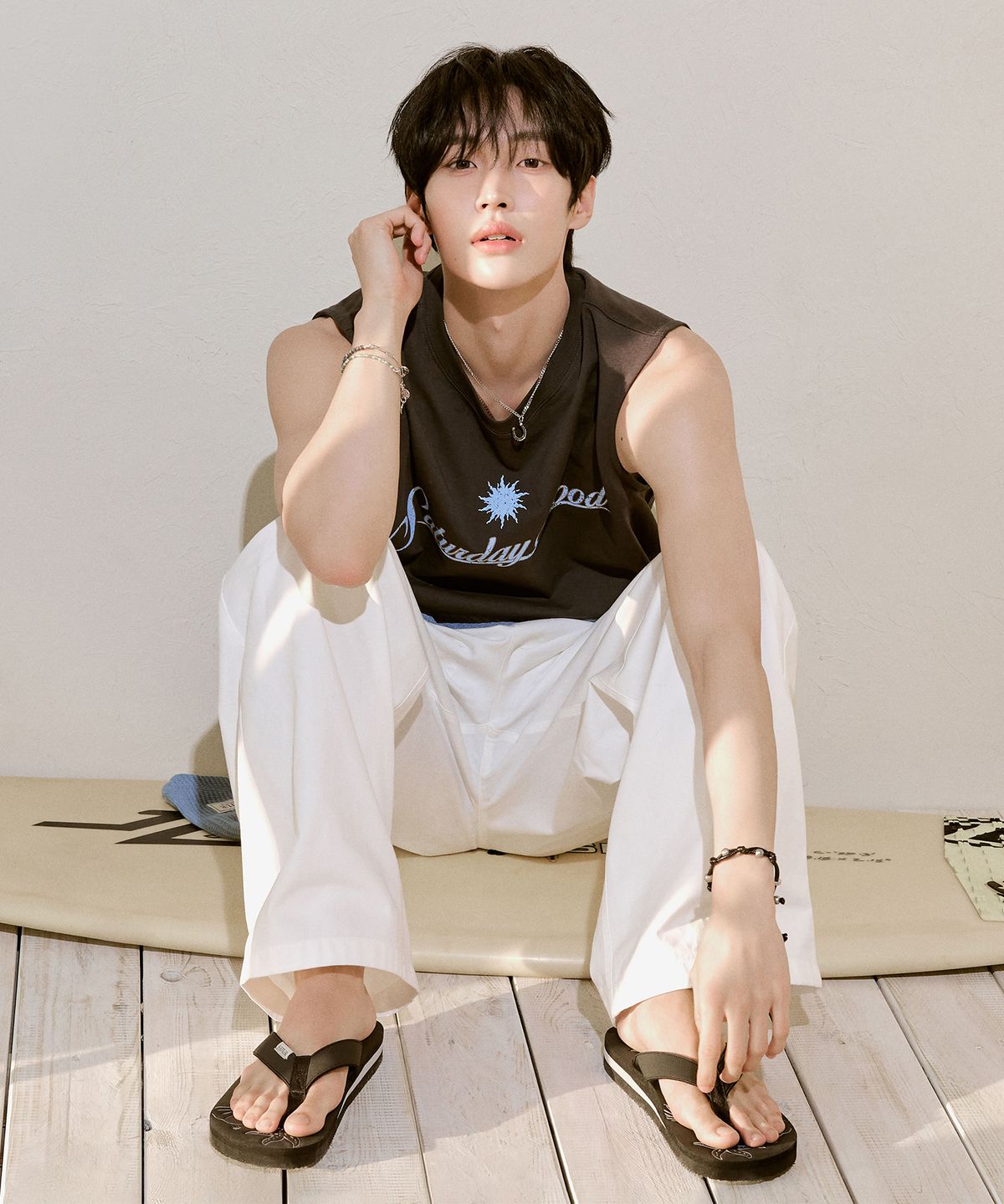 세터(SATUR) 스티치 와플 헨리넥 롱 슬리브 블루