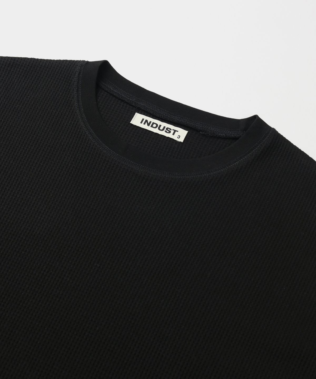 인더스트(INDUST) 크롭 써멀 와플 롱슬리브 티셔츠_3COLOR