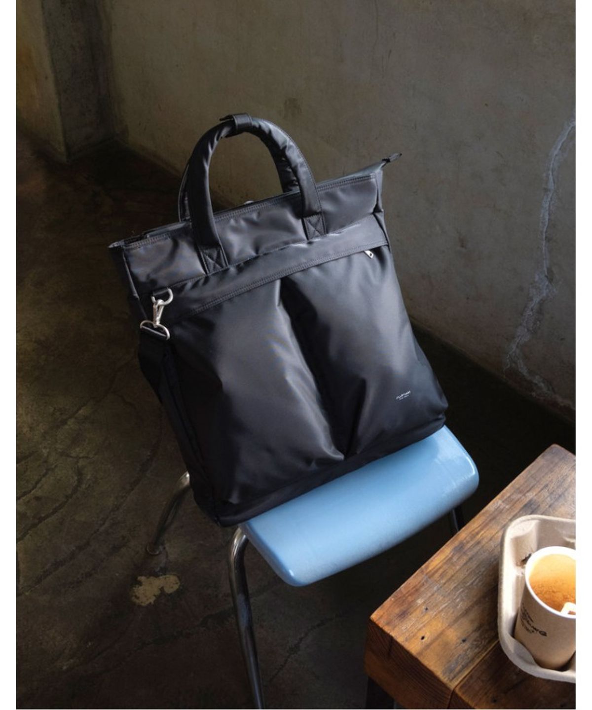 질스튜어트 맨 액세서리(JILLSTUART MEN ACC) 에반 블랙 투포켓 나일론 세로형 토트백 겸 크로스백 JUBA6F502BK