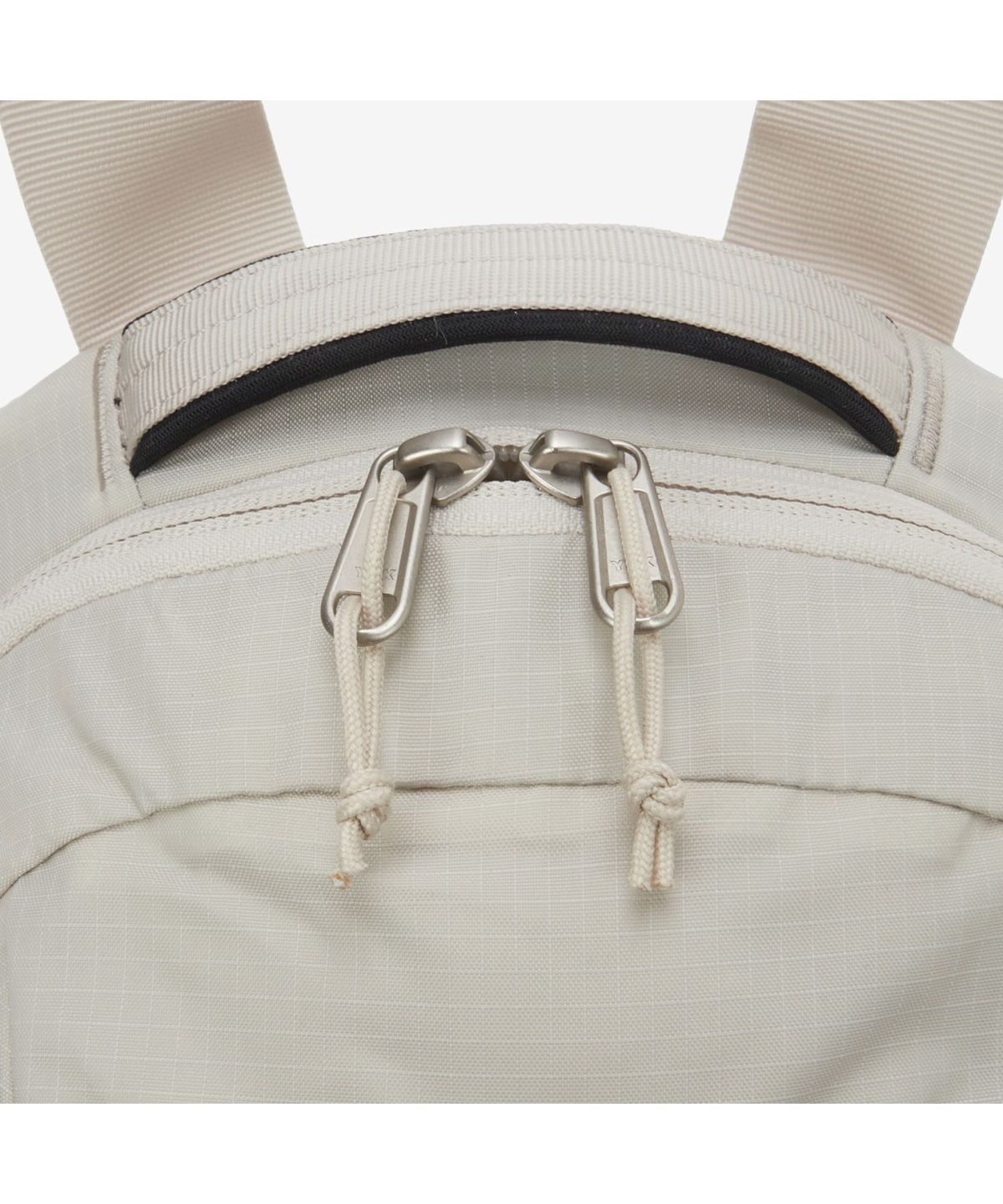 노스페이스(THE NORTH FACE) NM2DS07D 보레알리스 미니 백팩 WHITE SAND