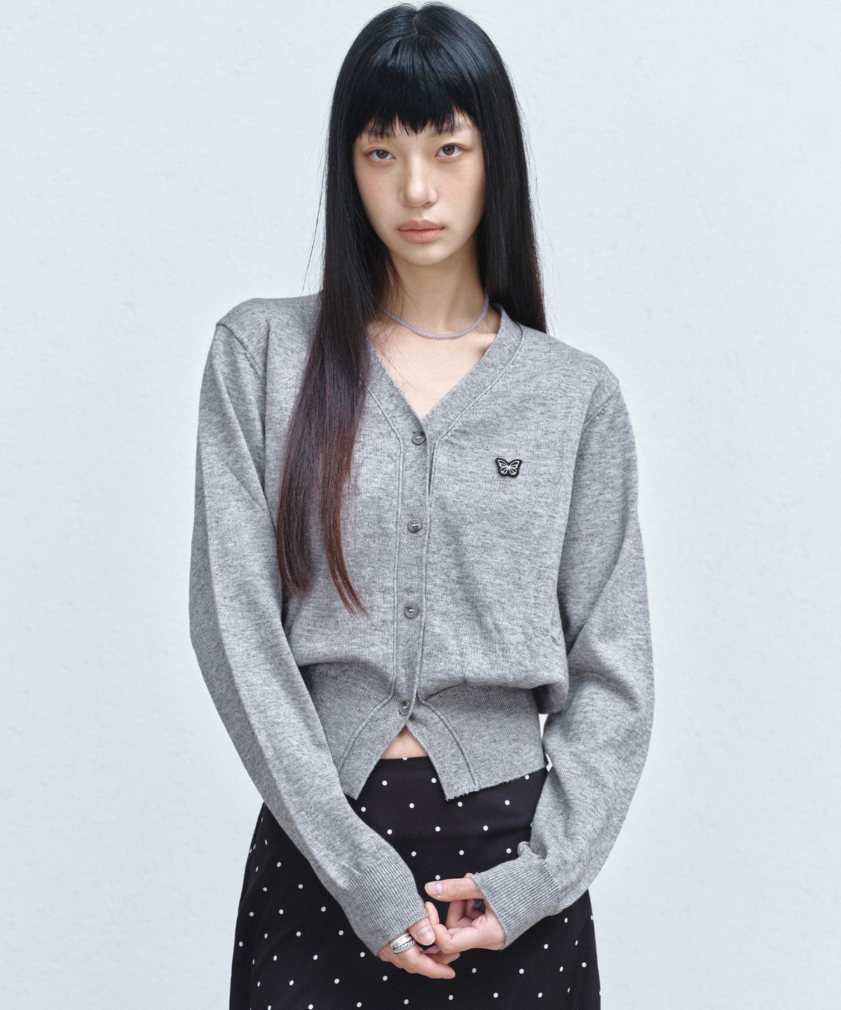 닉앤니콜(NICK&NICOLE) BUTTERFLY PATCH V-NECK CARDIGAN_GRAY