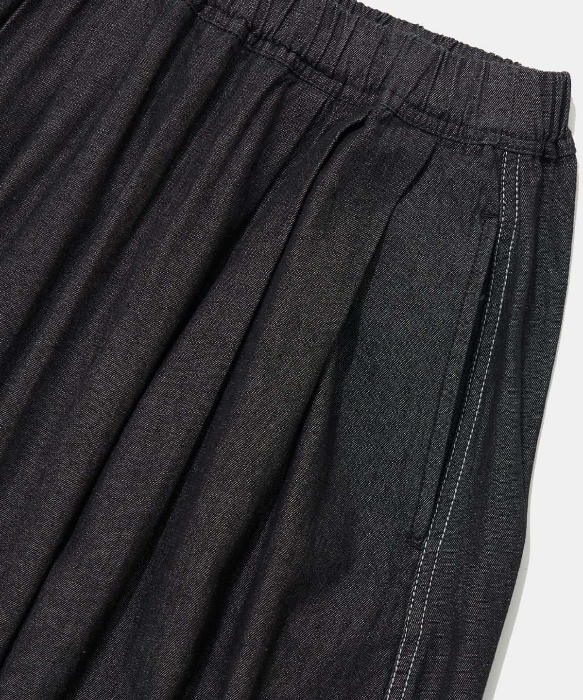 컬럼비아 유니버시티(COLUMBIA UNIVERSITY) ALL-ROUND TWOTUCK DENIM LONG SKIRT_BLACK JEAN