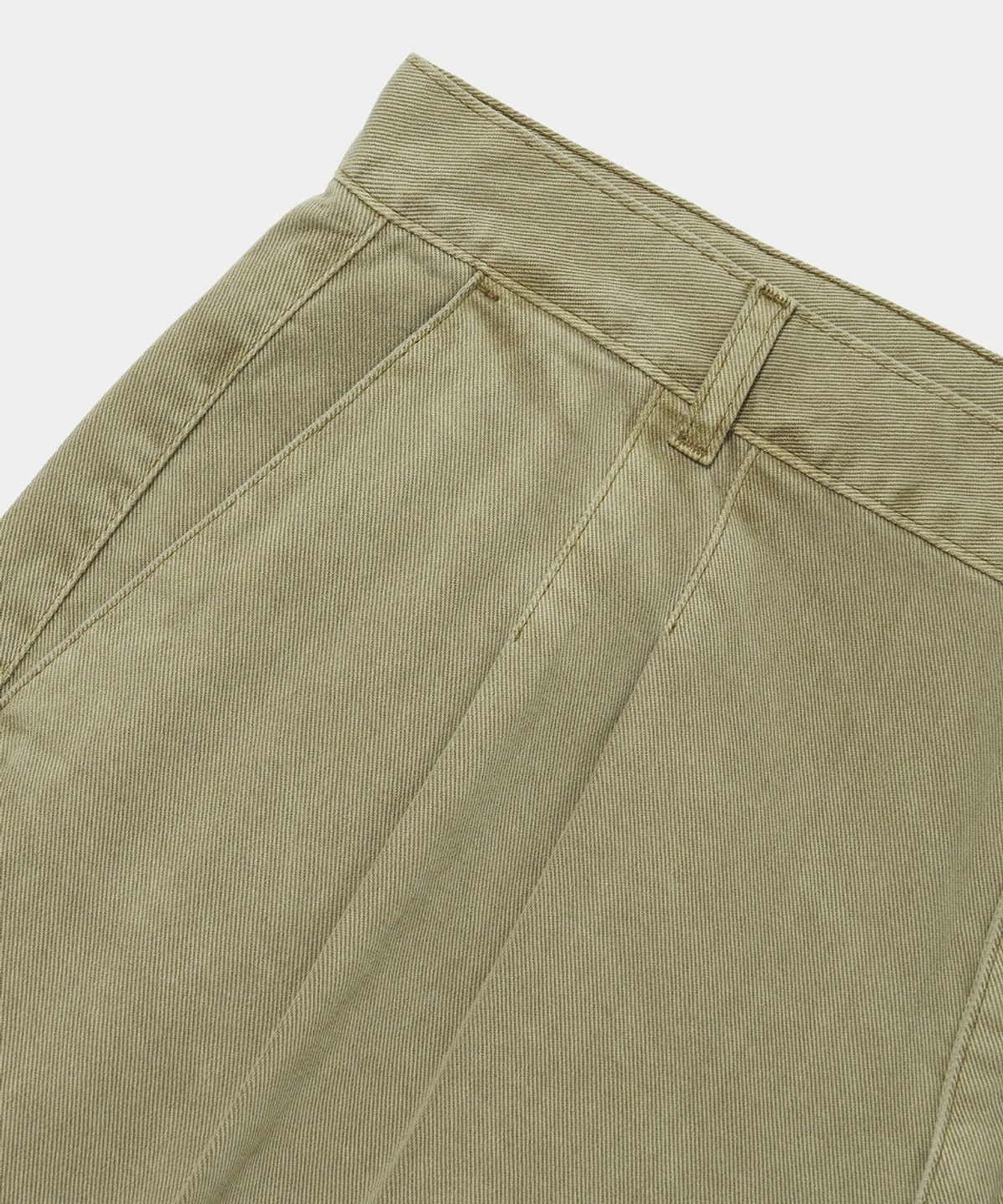 컬럼비아 유니버시티(COLUMBIA UNIVERSITY) TWOTUCK DYED TWILL BERMUDA SHORTS PANTS_BEIGE