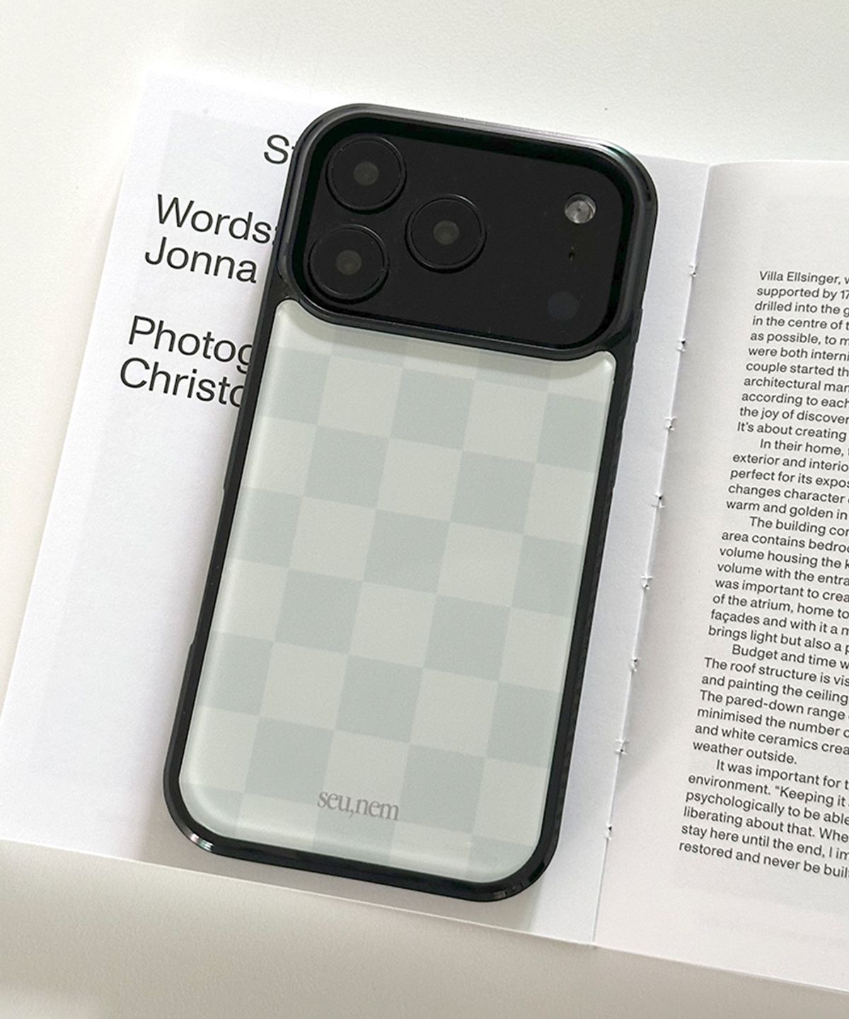 세컨드유니크네임(SECOND UNIQUE NAME) SUN CASE GRAPHIC CHECKER BOARD LIGHT GRAY