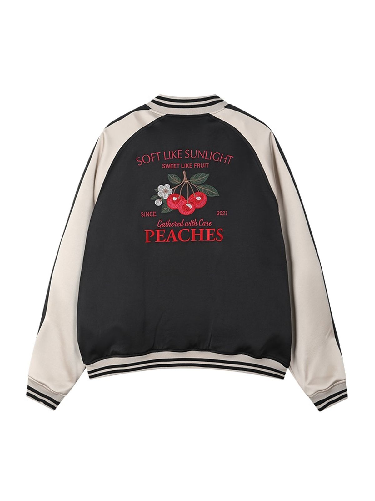 선데이후르츠마켓(SUNDAY FRUIT MARKET) PEACH REVERSIBLE SUKAJAN BLACK