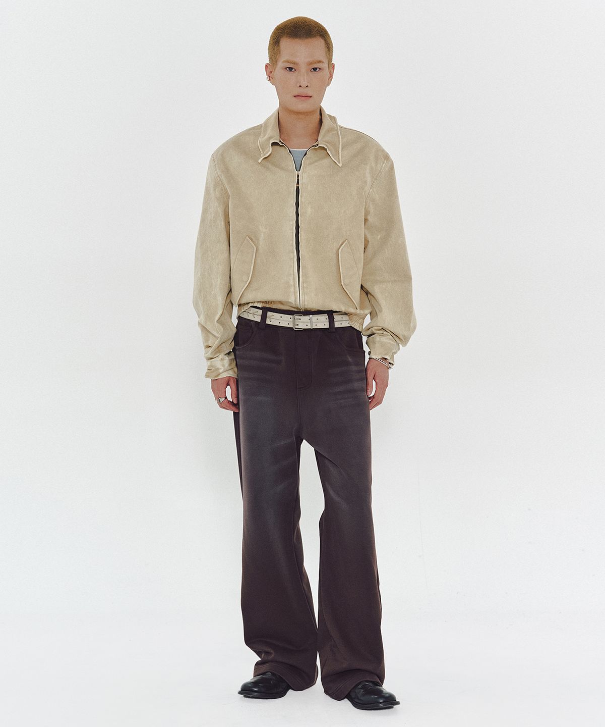엠엠아이씨(MMIC) DECAY SWEATPANTS (BROWN)