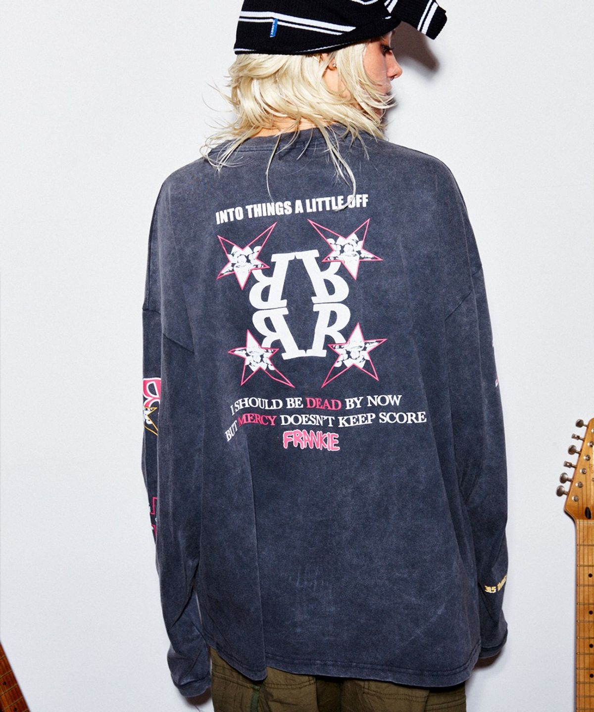 하이타이드 프랭키(HIGHTIDEFRANKIE) False Icon Long Sleeve Tee Charcoal