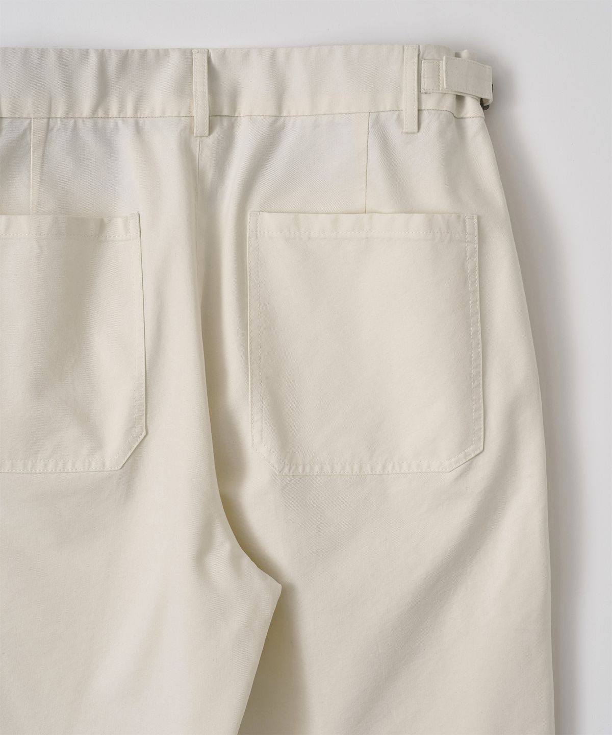 어나더 오피스(ANOTHER OFFICE) [SS] Santiago Chino Pants Flexible (Milk)