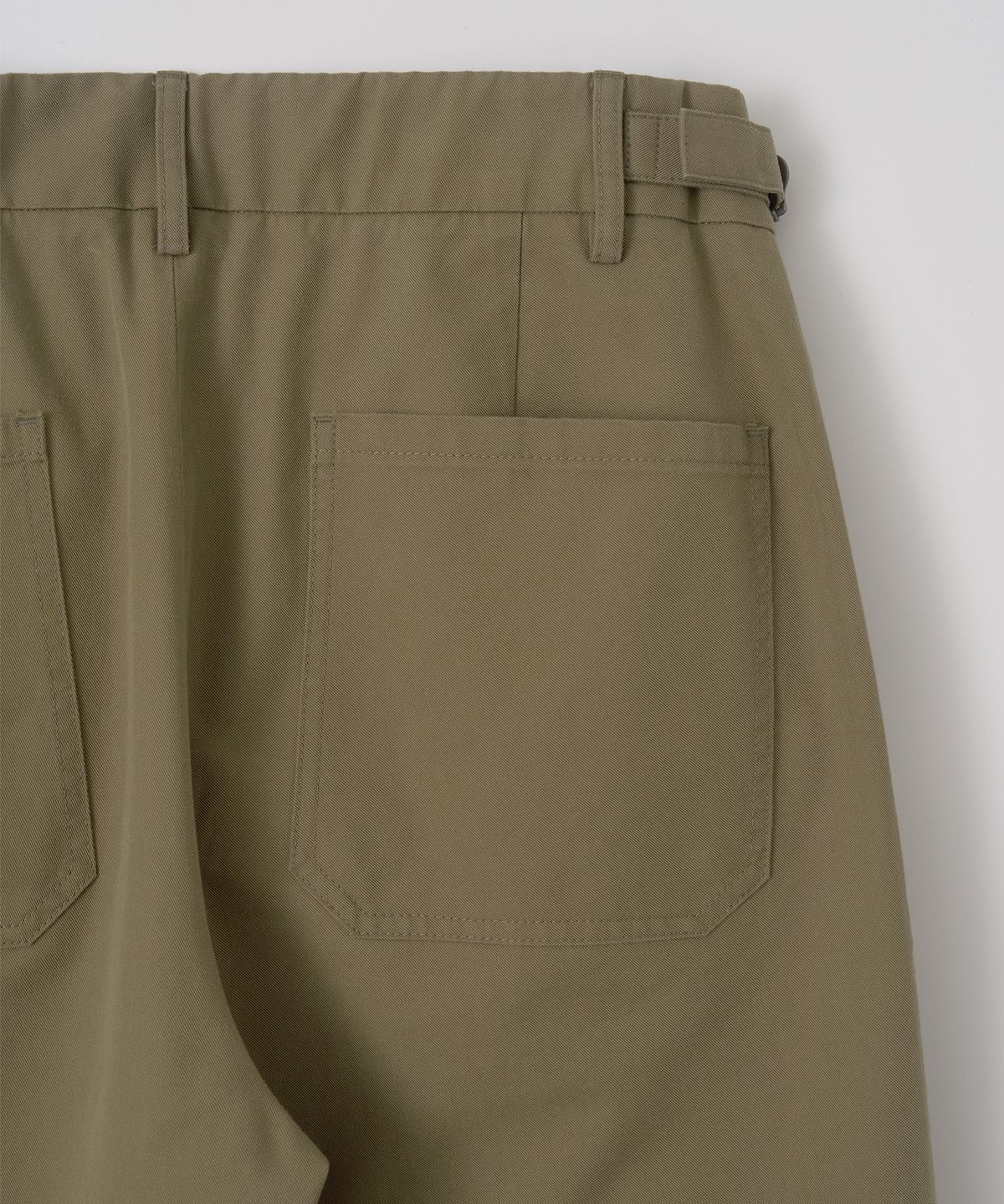 어나더 오피스(ANOTHER OFFICE) [SS] Santiago Chino Pants Flexible (Deep Khaki)