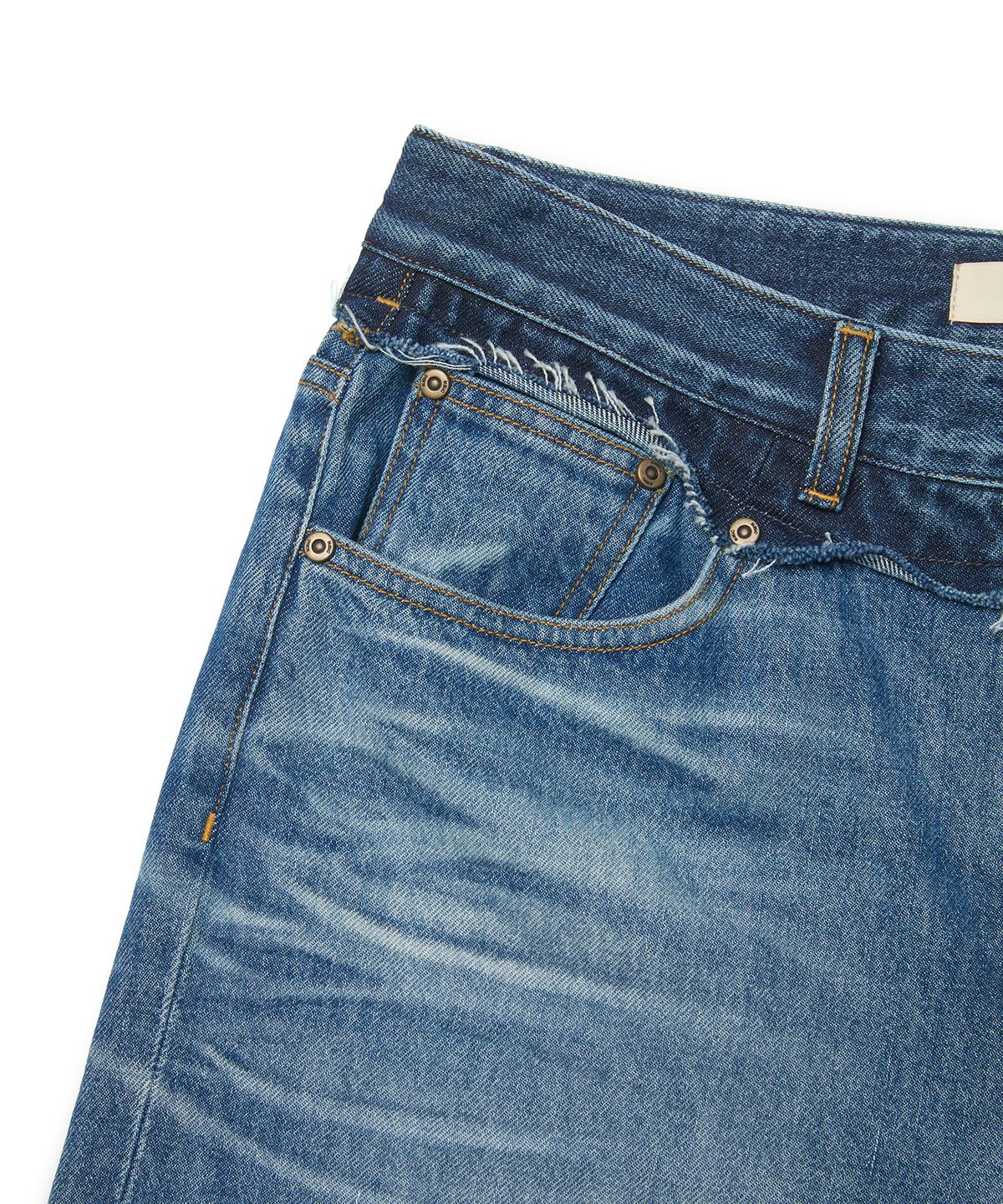 엠엠아이씨(MMIC) OFF JEANS (MID BLUE)
