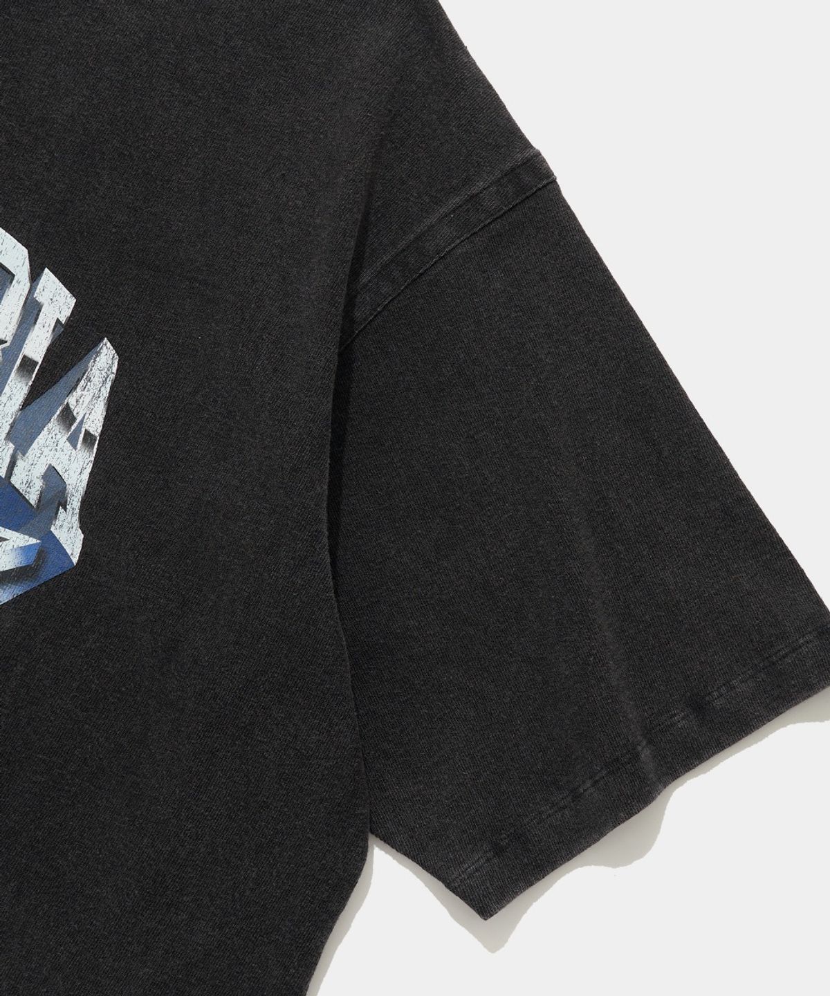 컬럼비아 유니버시티(COLUMBIA UNIVERSITY) CU STAR MINERAL WASHED S/S T-SHIRTS_CHARCOAL