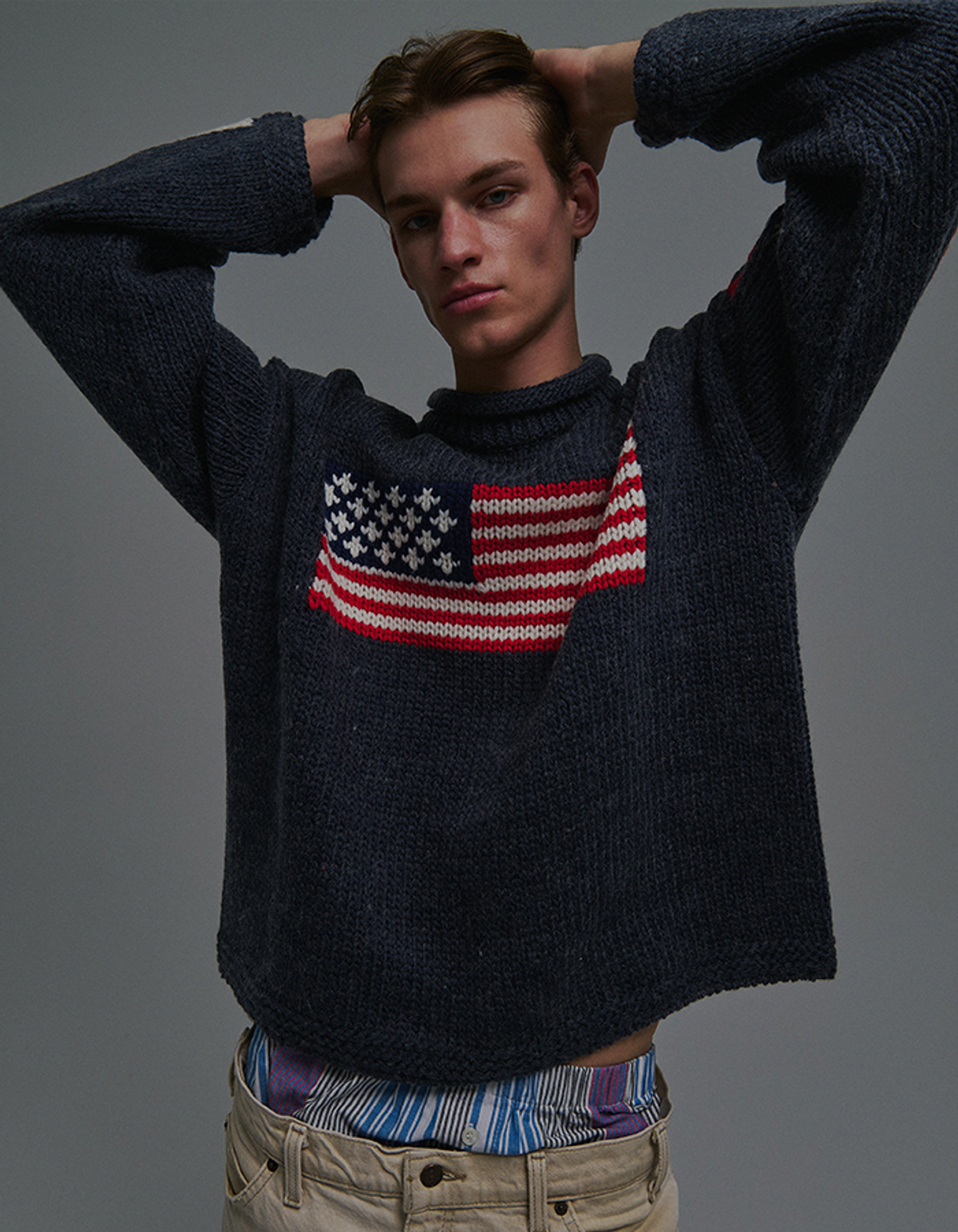 선데이후르츠마켓(SUNDAY FRUIT MARKET) SUNDAY FLAG KNIT SWEATER NAVY