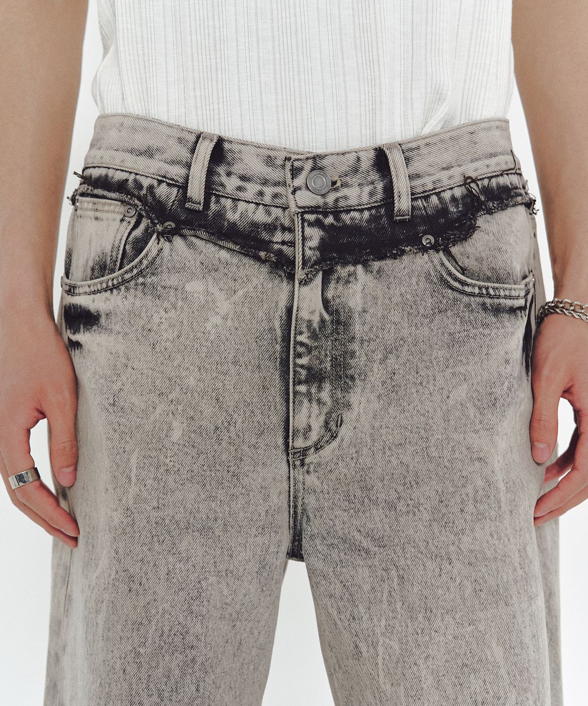 엠엠아이씨(MMIC) OFF JEANS (ACID BLACK)