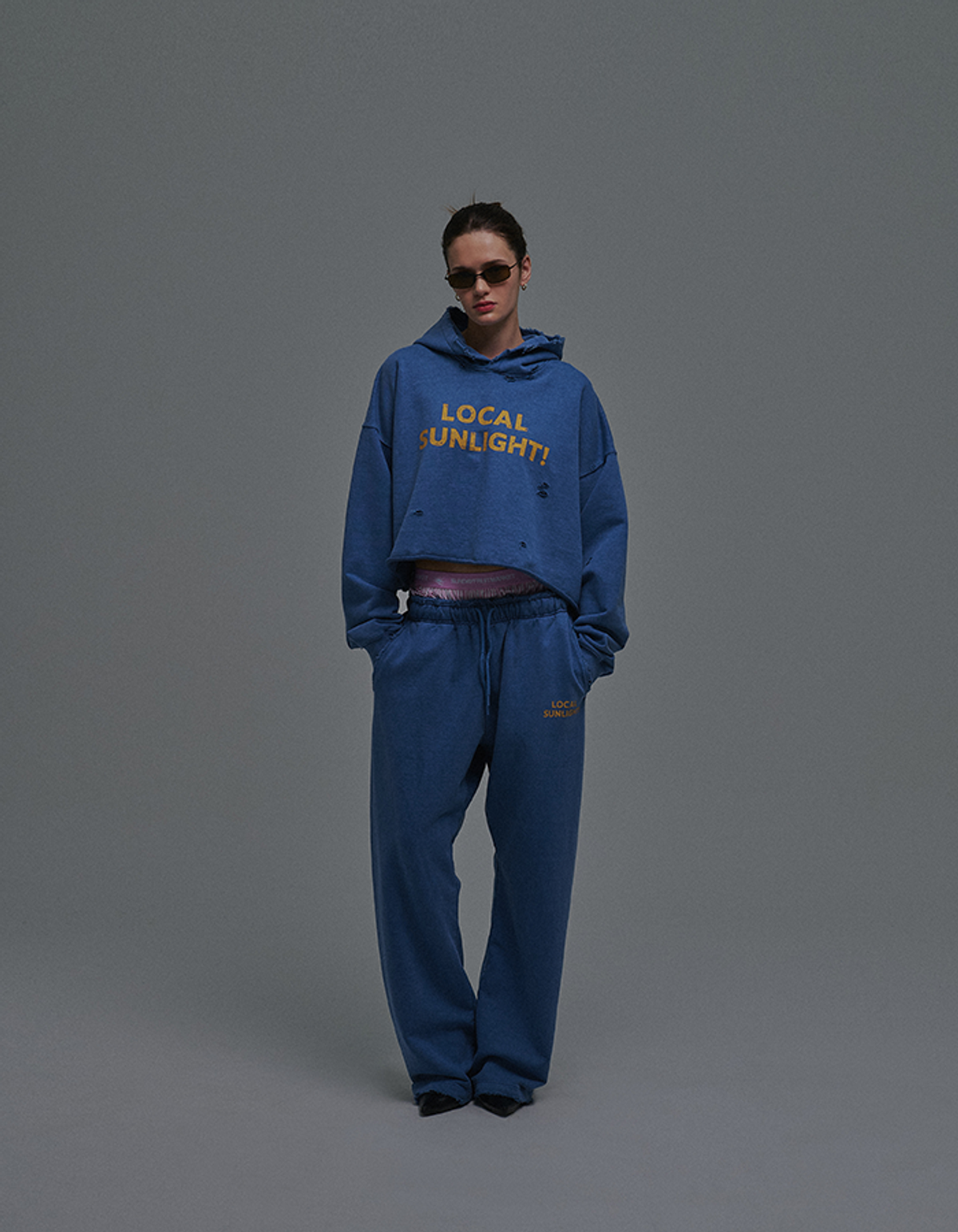 선데이후르츠마켓(SUNDAY FRUIT MARKET) LOCAL SUNLIGHT HOODIE BLUE