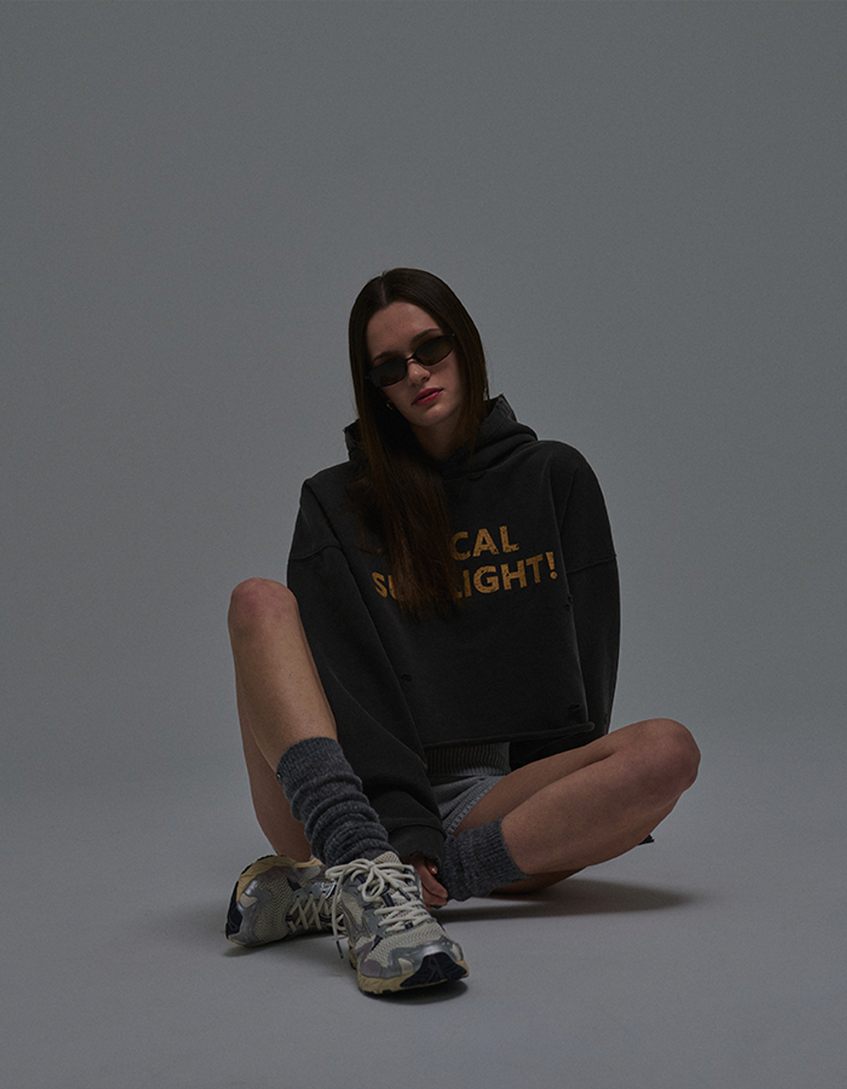 선데이후르츠마켓(SUNDAY FRUIT MARKET) LOCAL SUNLIGHT HOODIE CHARCOAL