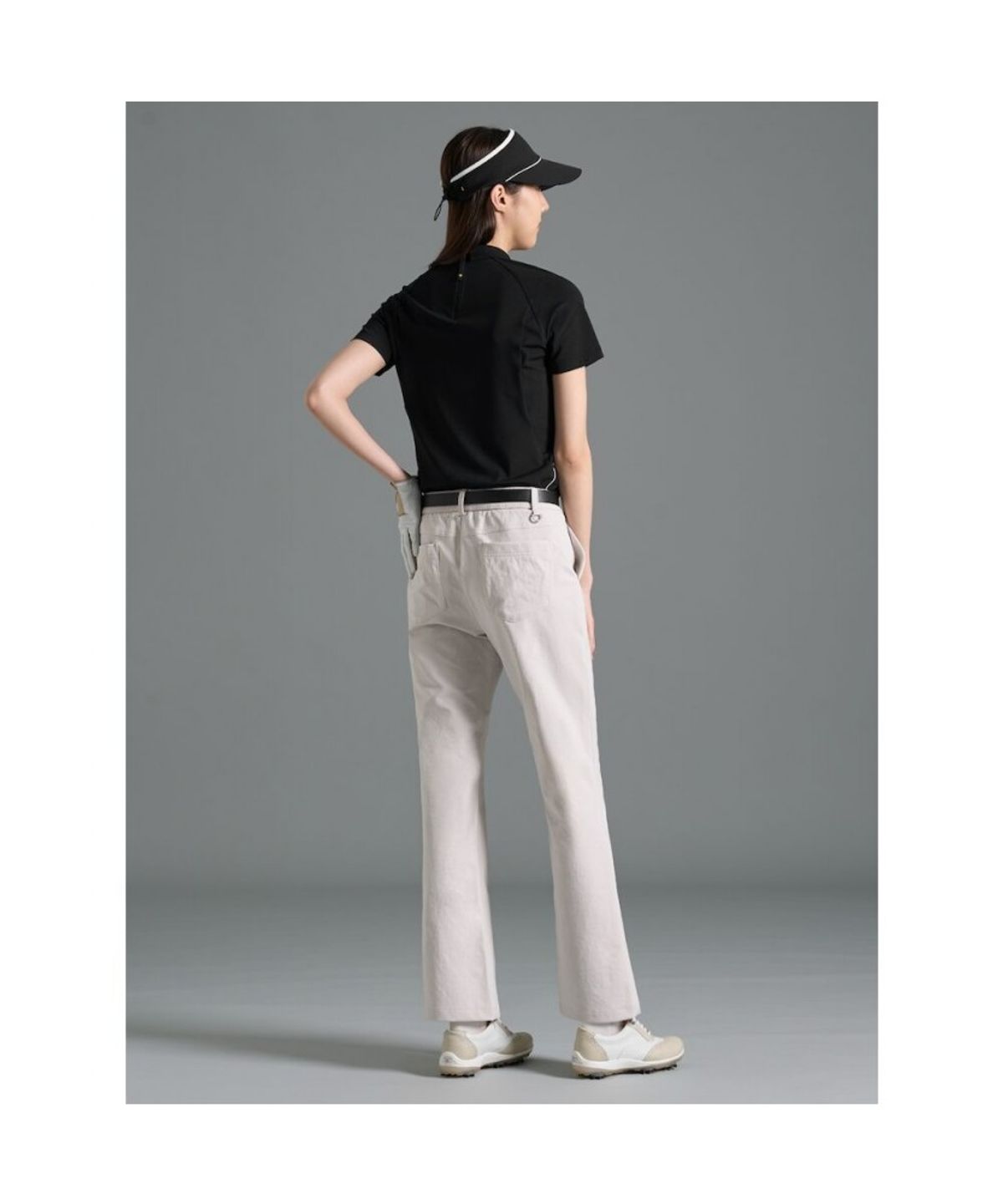 빈폴골프(BEANPOLE GOLF) [B_under] 여성 라인 배색 칼라 반소매 티셔츠 - 블랙 (BJ6342L105)