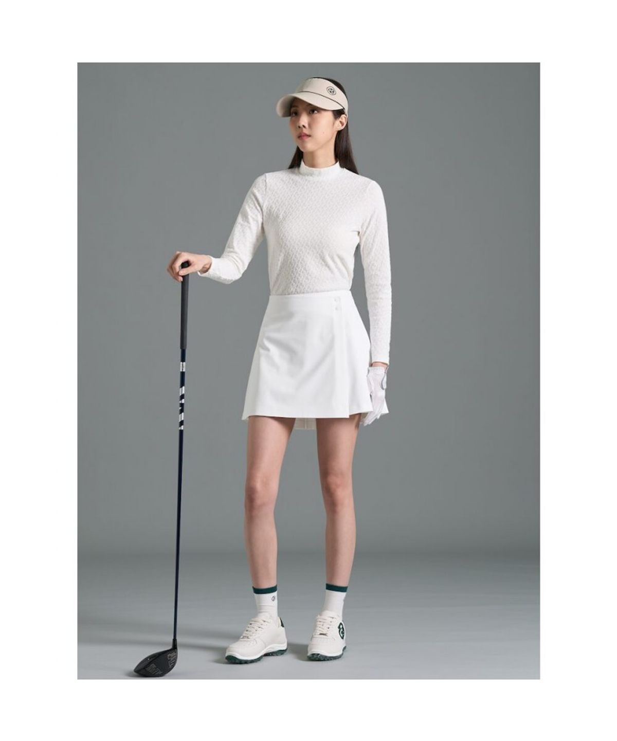 빈폴골프(BEANPOLE GOLF) [B_under] 여성 자카드 하이넥 긴소매 티셔츠 - 화이트 (BJ6141L031)