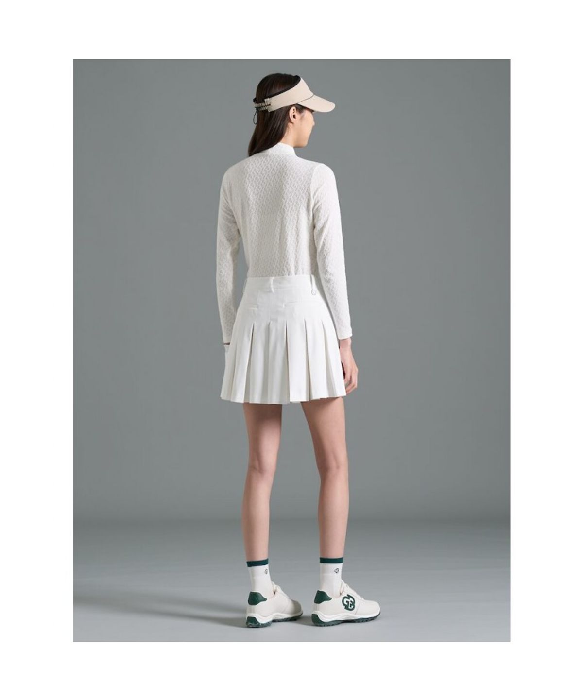빈폴골프(BEANPOLE GOLF) [B_under] 여성 자카드 하이넥 긴소매 티셔츠 - 화이트 (BJ6141L031)