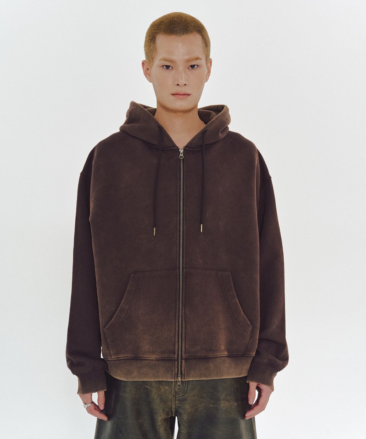 엠엠아이씨(MMIC) DUSK HOOD ZIP UP (BROWN)