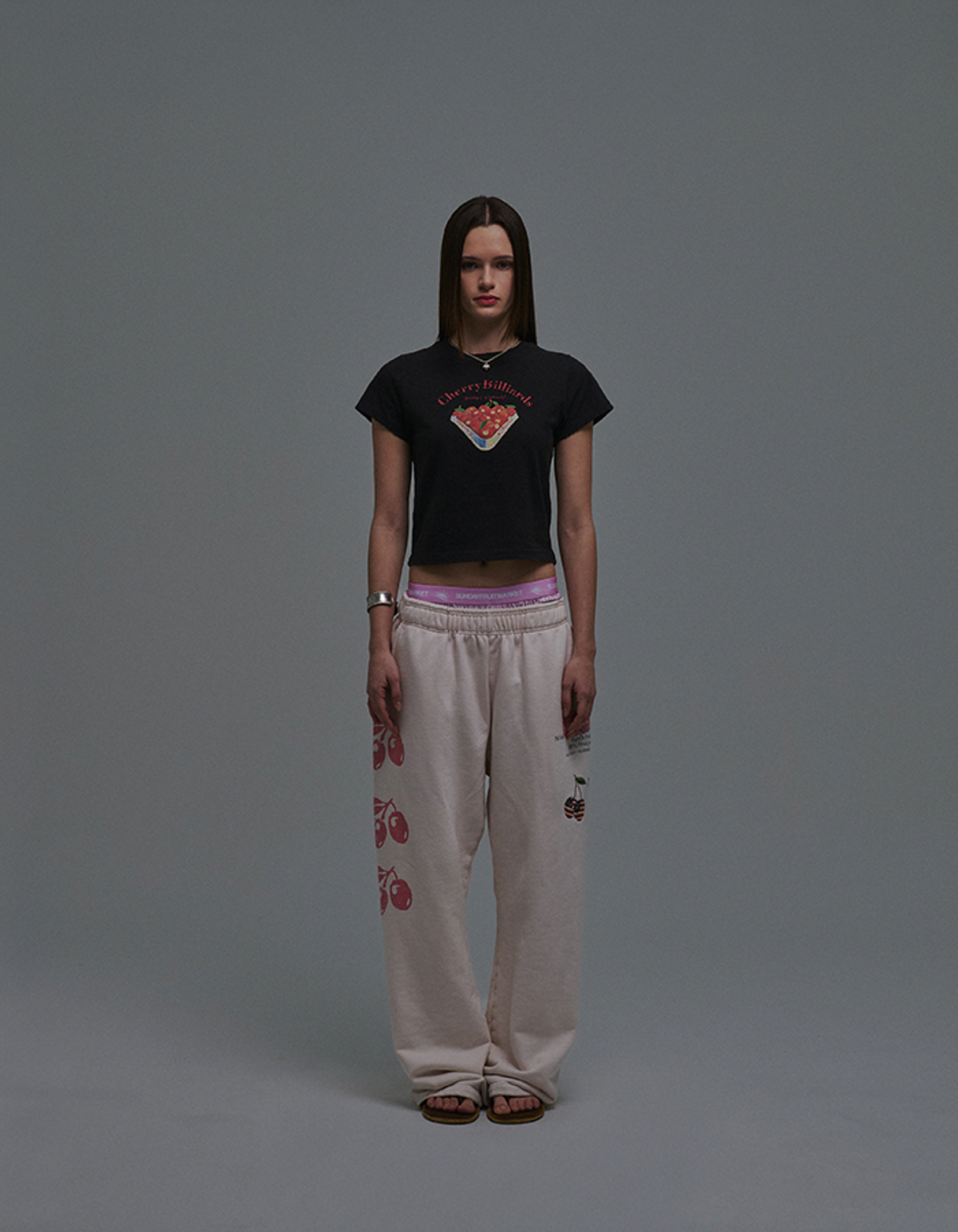 선데이후르츠마켓(SUNDAY FRUIT MARKET) W) CHERRY BILLIARDS TEE BLACK