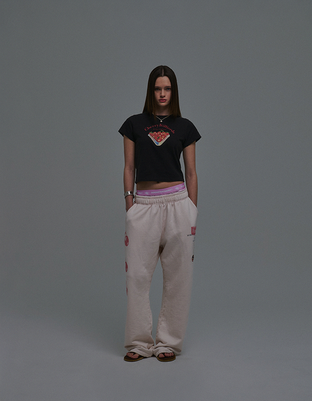 선데이후르츠마켓(SUNDAY FRUIT MARKET) W) CHERRY BILLIARDS TEE BLACK