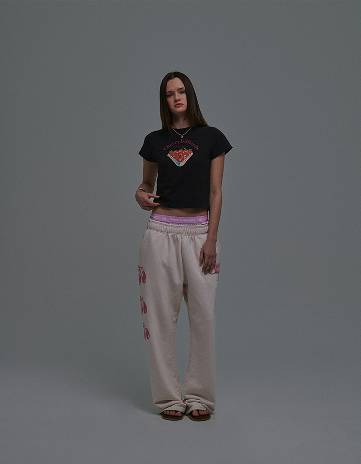 선데이후르츠마켓(SUNDAY FRUIT MARKET) W) CHERRY BILLIARDS TEE BLACK