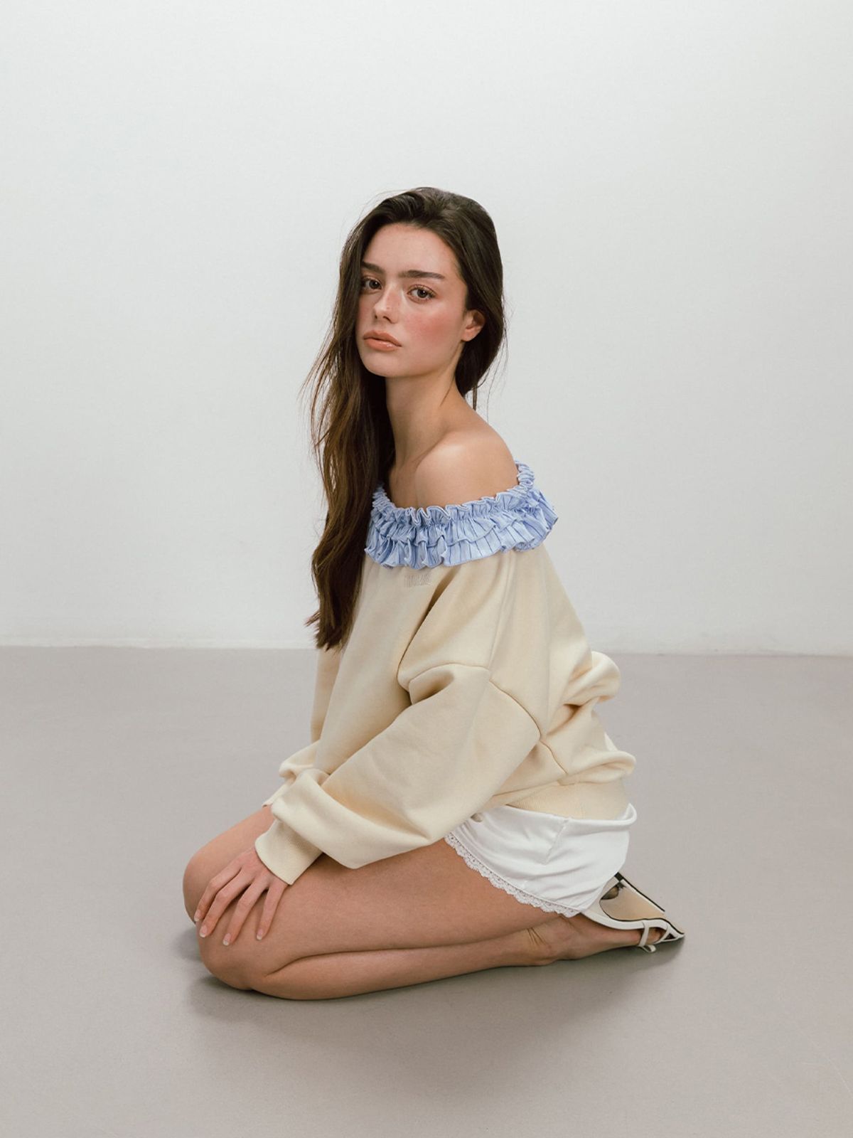 모이페어(MOIFAIRE) SATIN LACE SHORTS /IVORY