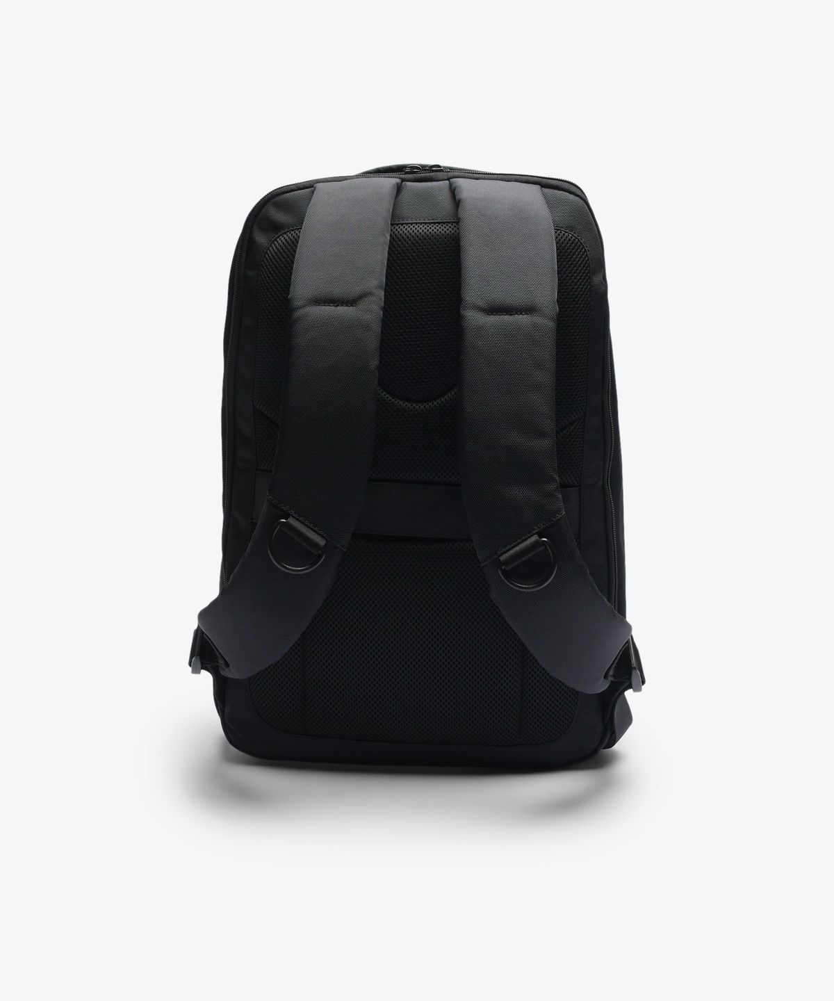 라코스테(LACOSTE) 남성 테크니시티 스퀘어 백팩 NH4289T56G 000