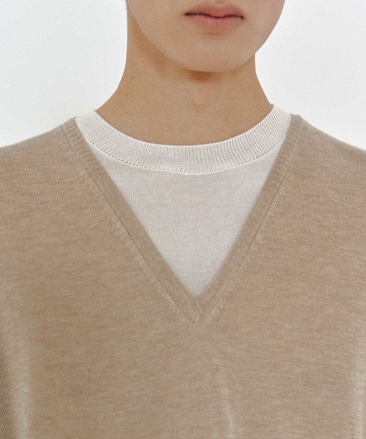 엠엠아이씨(MMIC) INSERT KNIT (BEIGE)