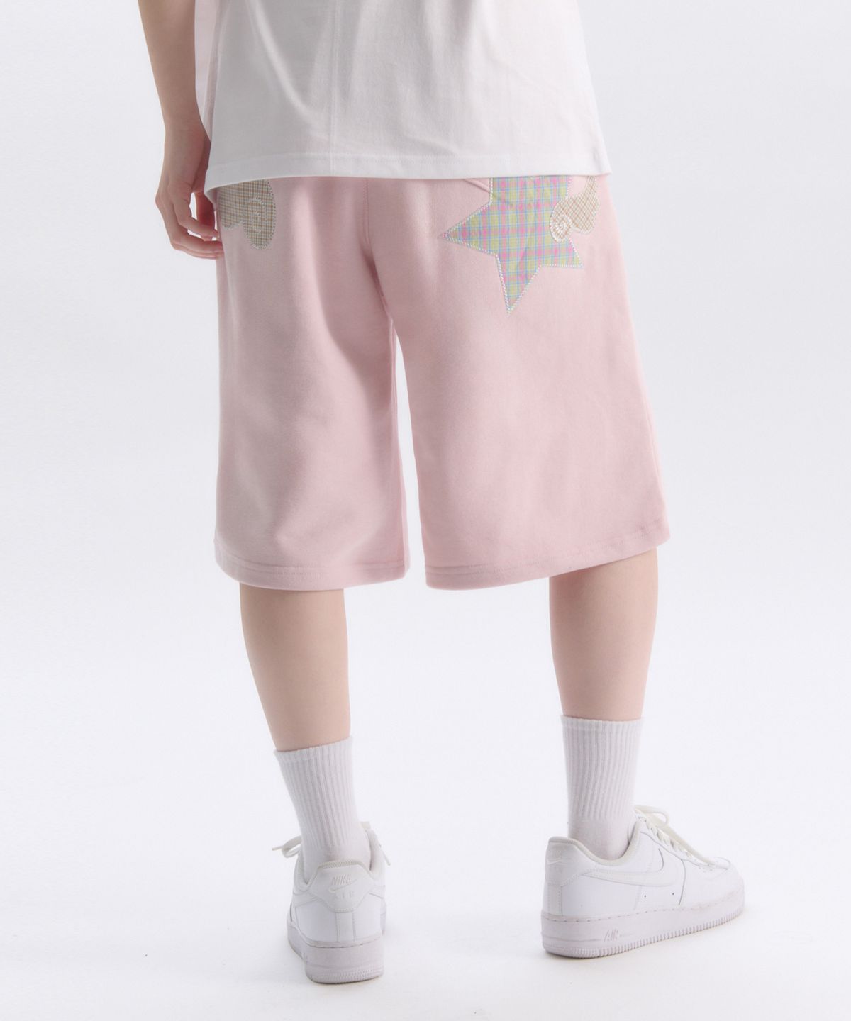 엠블러(AMBLER) Angel Star Patch Bermuda Pants 버뮤다 원턱 스웨트 숏츠 반바지 ASP901 (핑크)