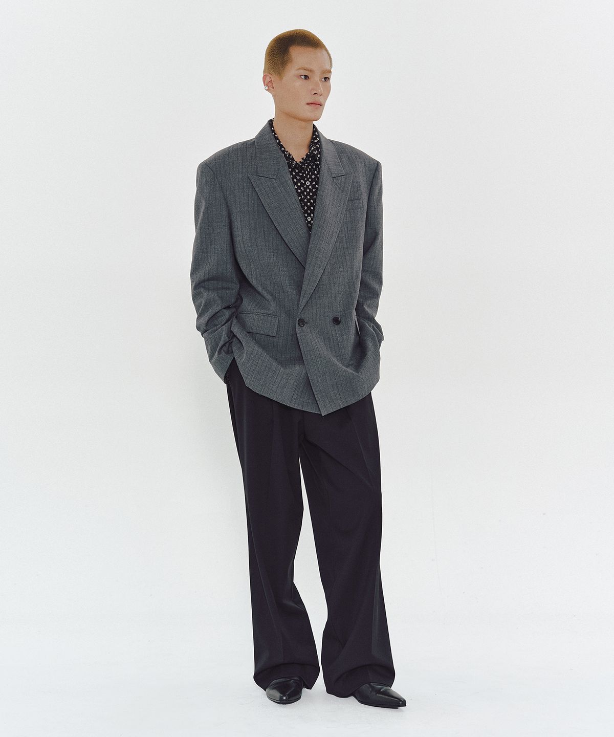 엠엠아이씨(MMIC) 54 BLAZER (GRAY)